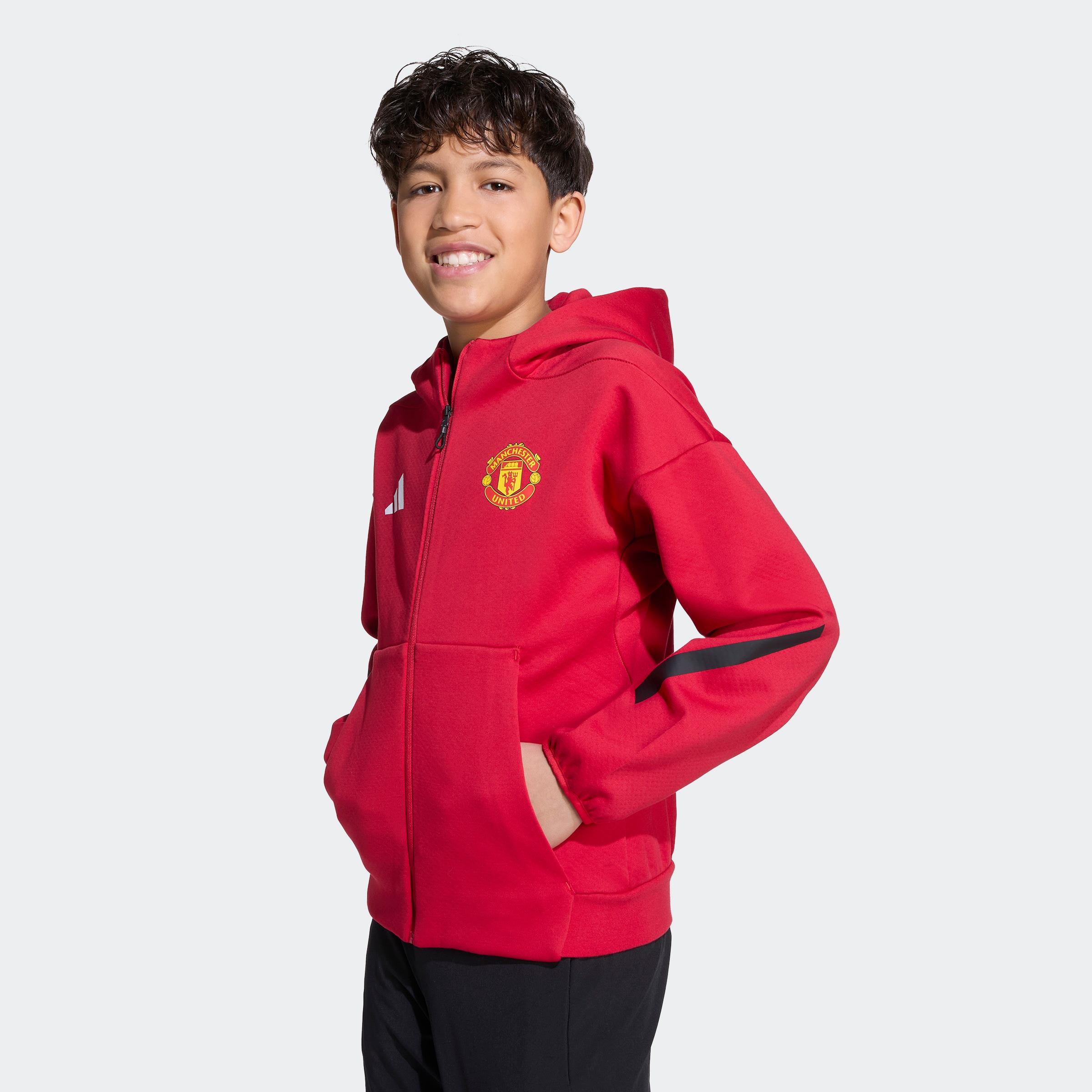 【レア☆MANCHESTER　UNITED】パーカー　OFFICIAL　赤　LL 9d0ff7982bd5.jpg?width=3840&