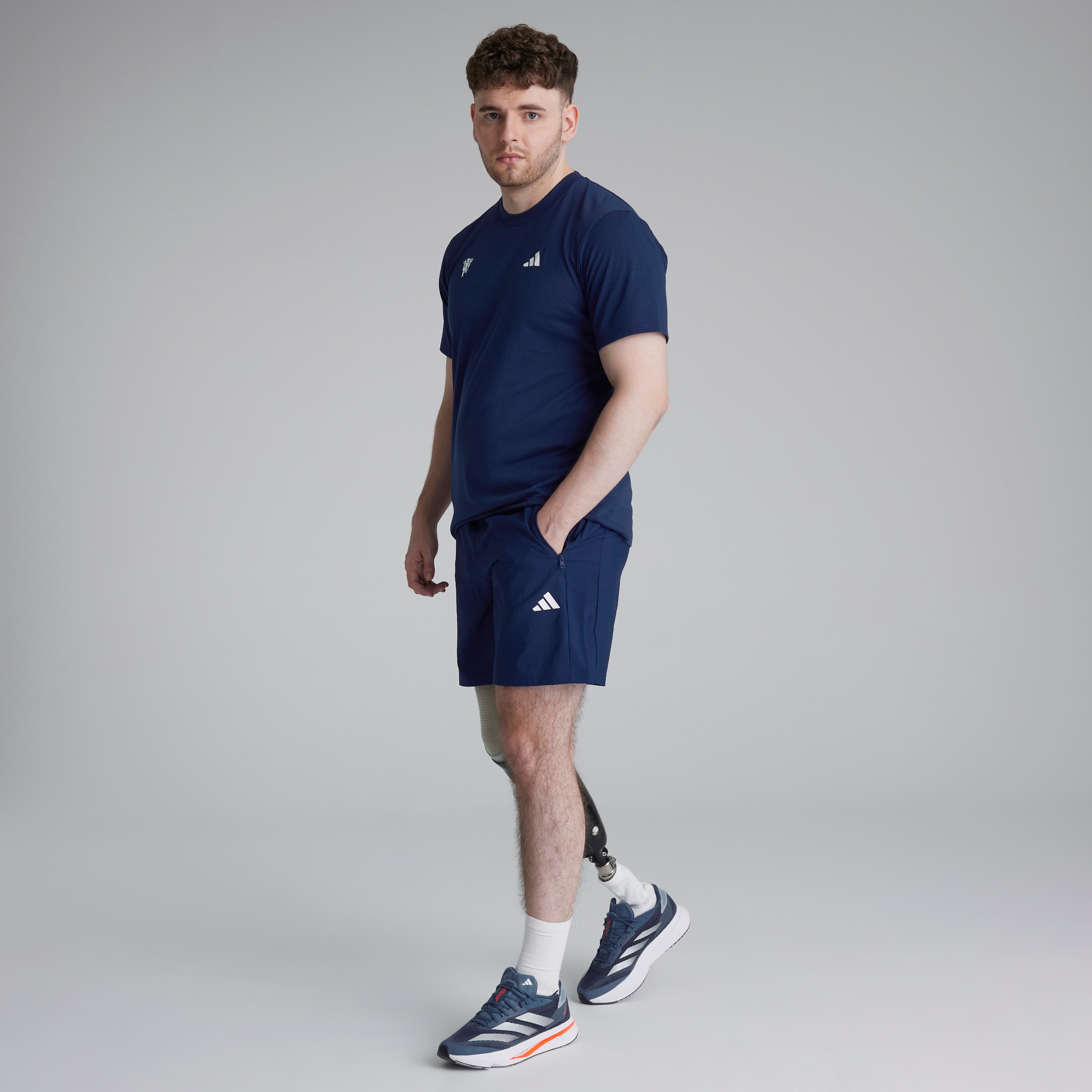 Manchester United x adidas Essentials Training AEROREADY Woven Short Blue Bleu Détail [3-8]