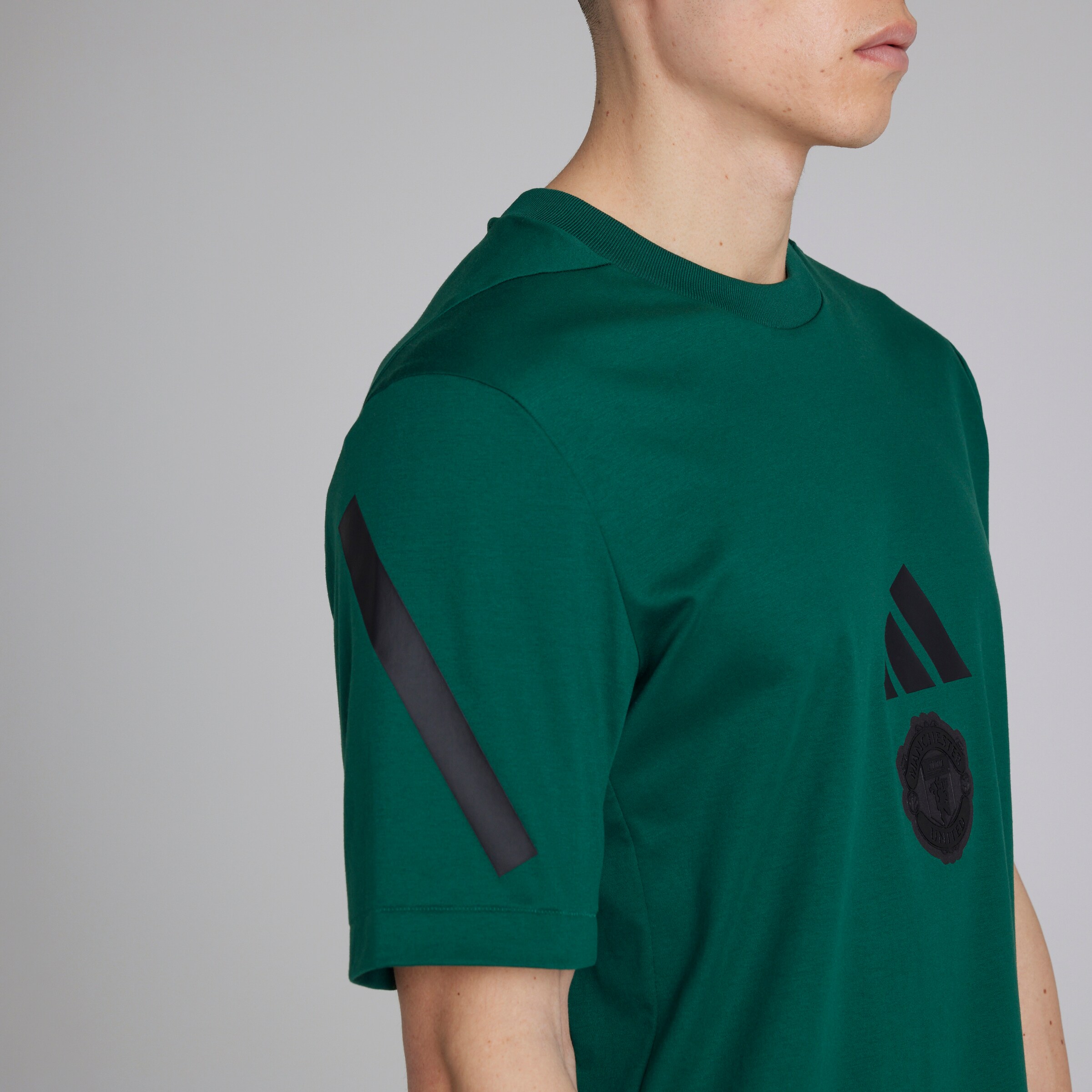 Manchester United x adidas Z.N.E. T-Shirt Green Vert Détail [5-7]