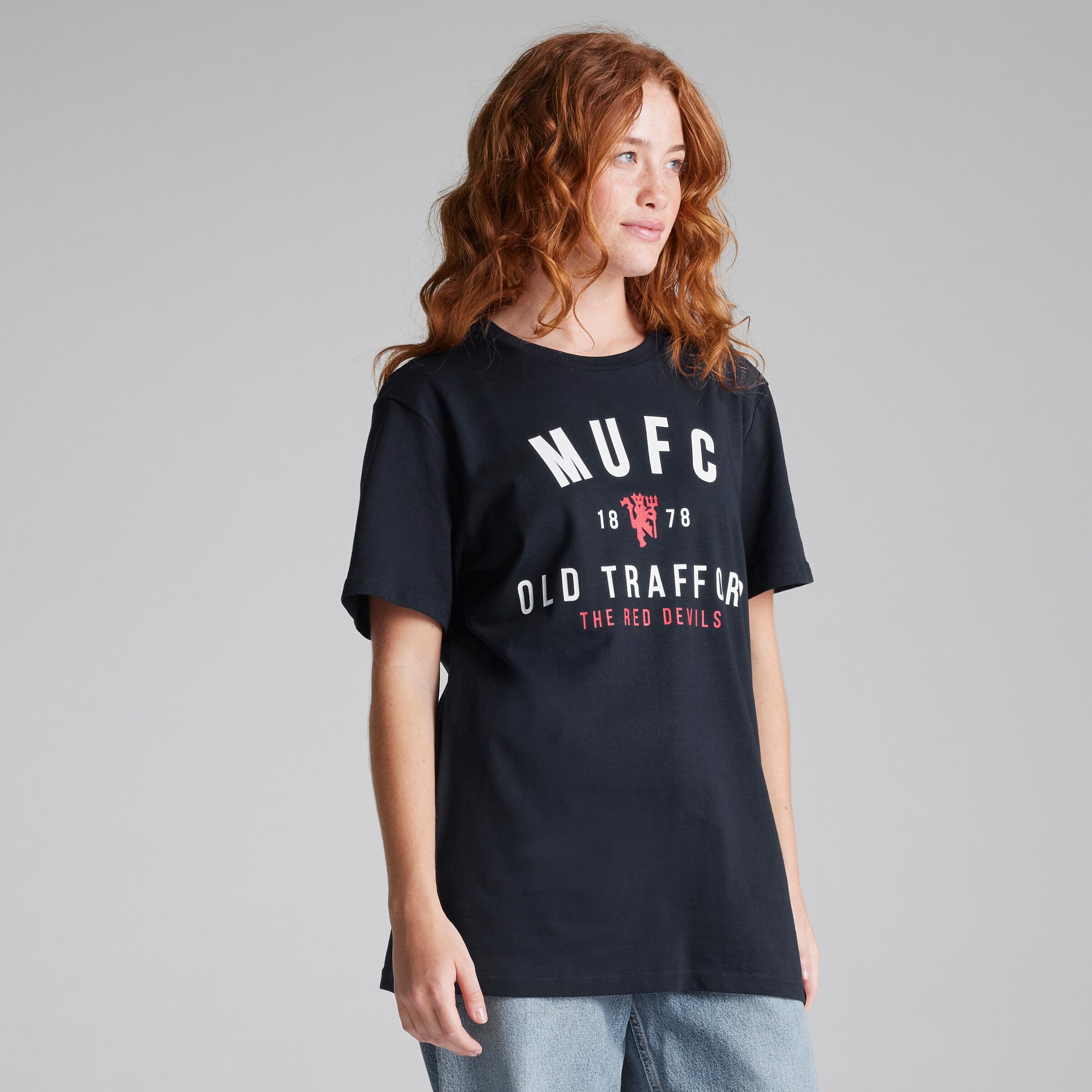 Manchester United MUFC Old Trafford T-Shirt Navy Bleu marine Détail [4-8]