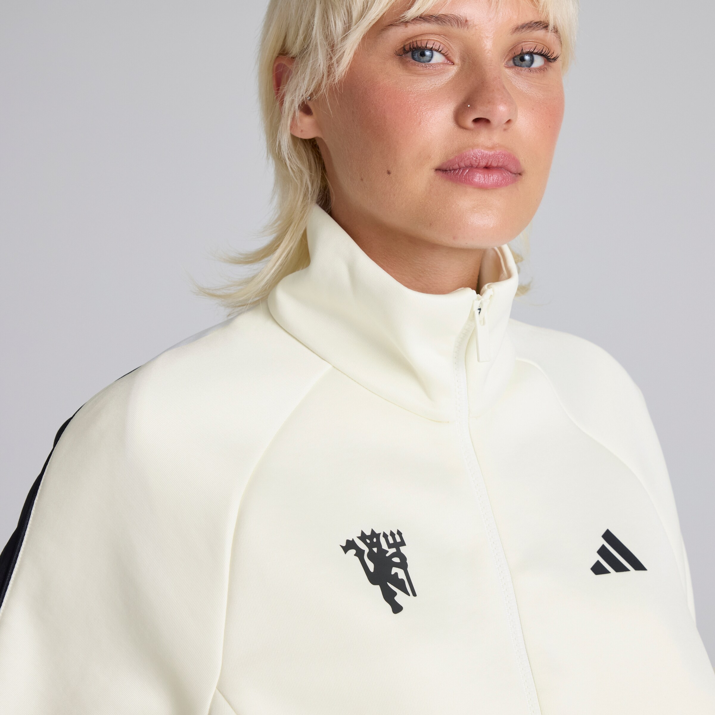 Manchester United x adidas Womens Stadium Track Top Cream Beige Detail [4-5]