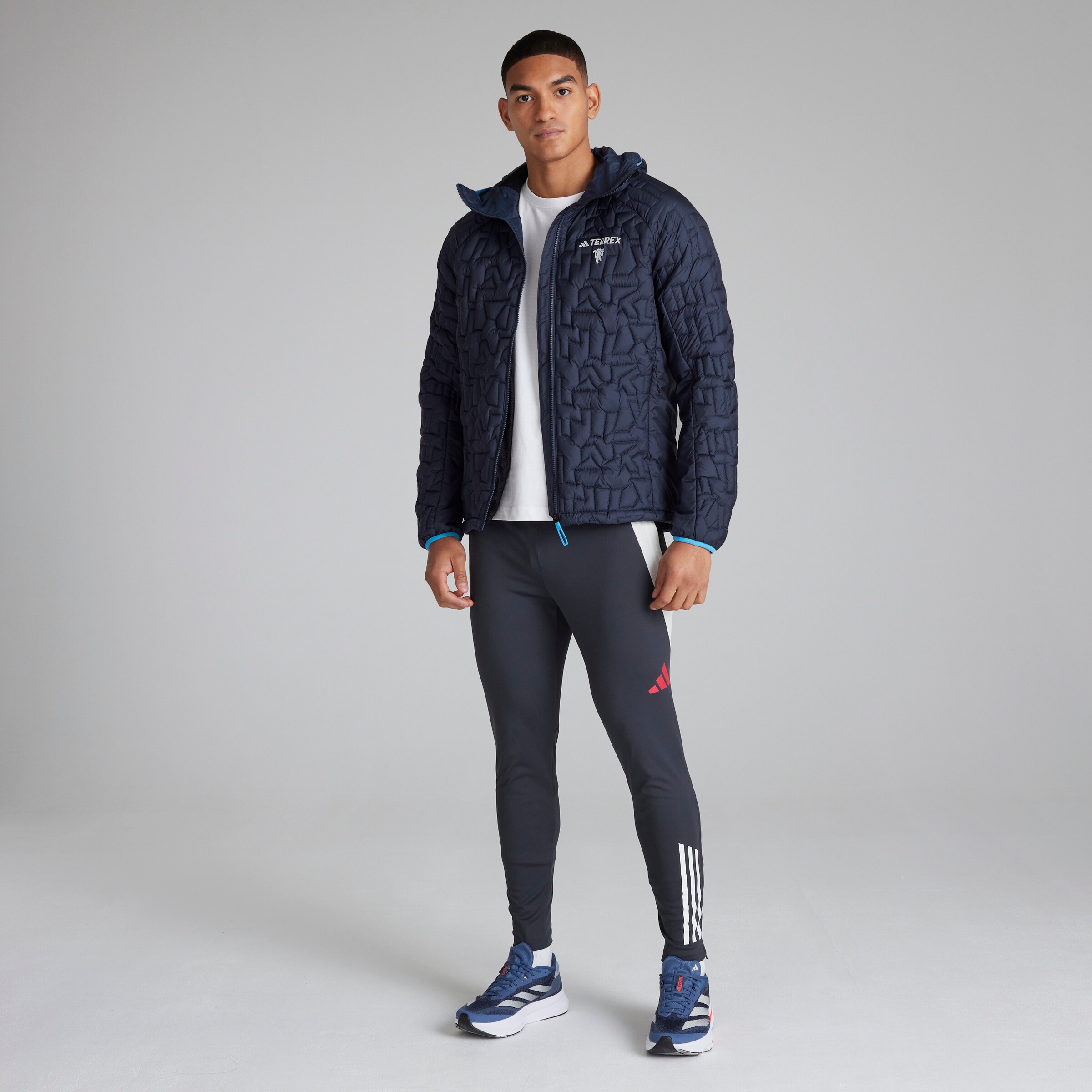 Manchester United x adidas Mens Terrex Xperior PrimaLoft Jacket Navy Navy blue Detail [3-6]