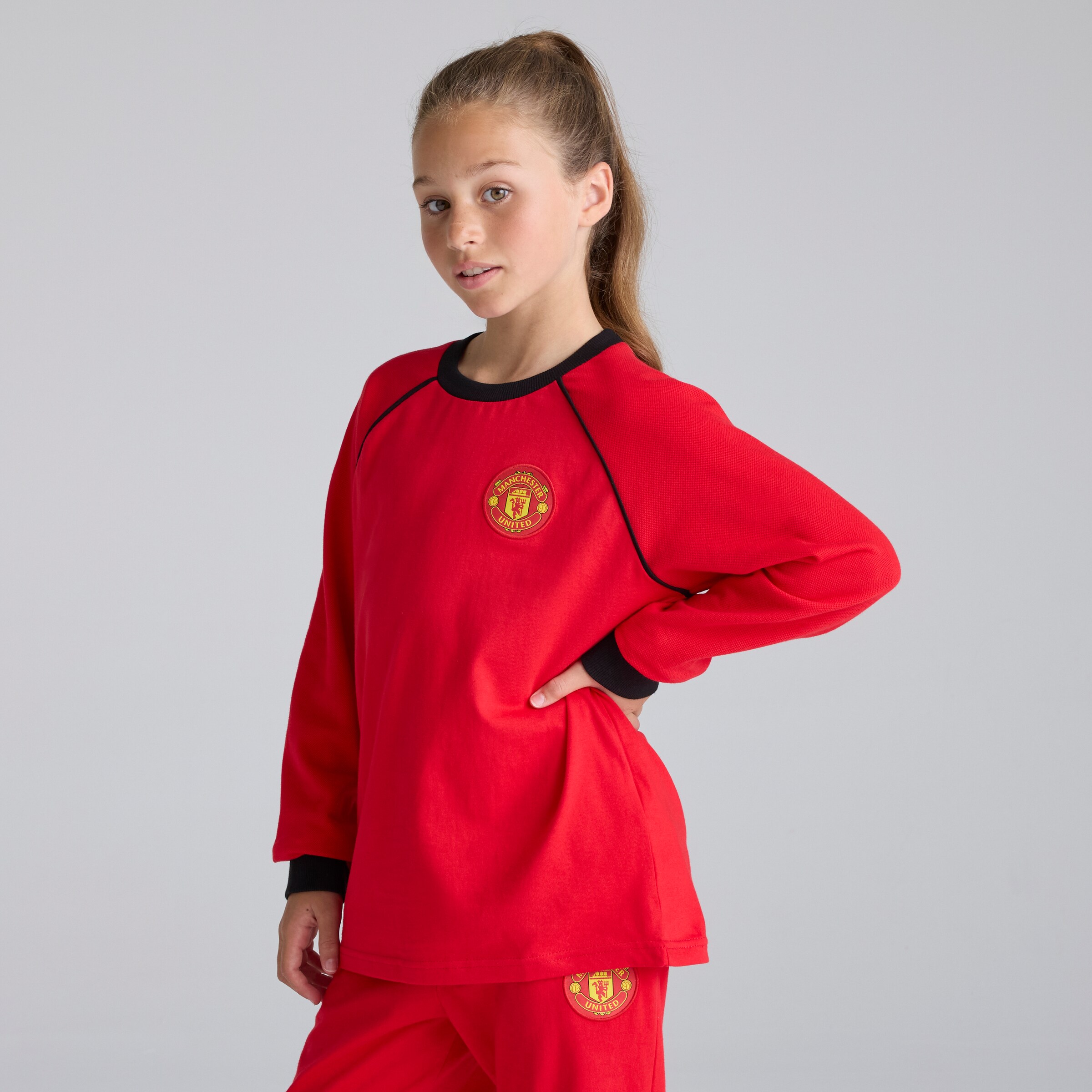 Manchester United Boys Long Sleeve Pyjama Top & Pants Set Red Red Detail [3-6]