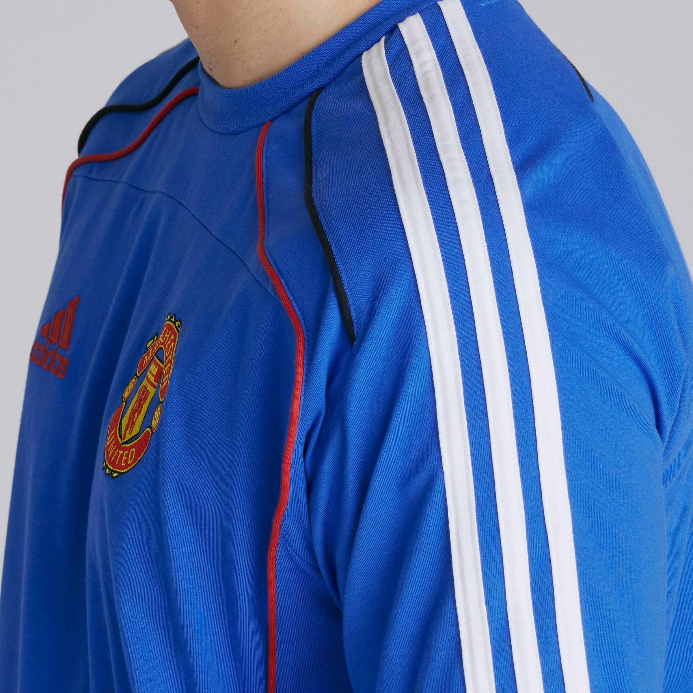 Buy Manchester United x adidas Urban Purist T-Shirt Blue
