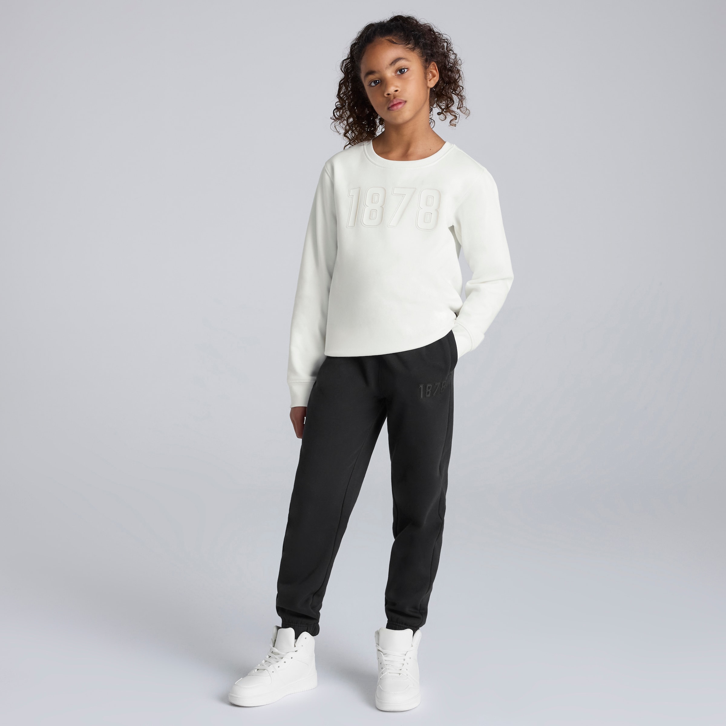 Manchester United Kids 1878 Sweatshirt Cream White Detail [3-5]