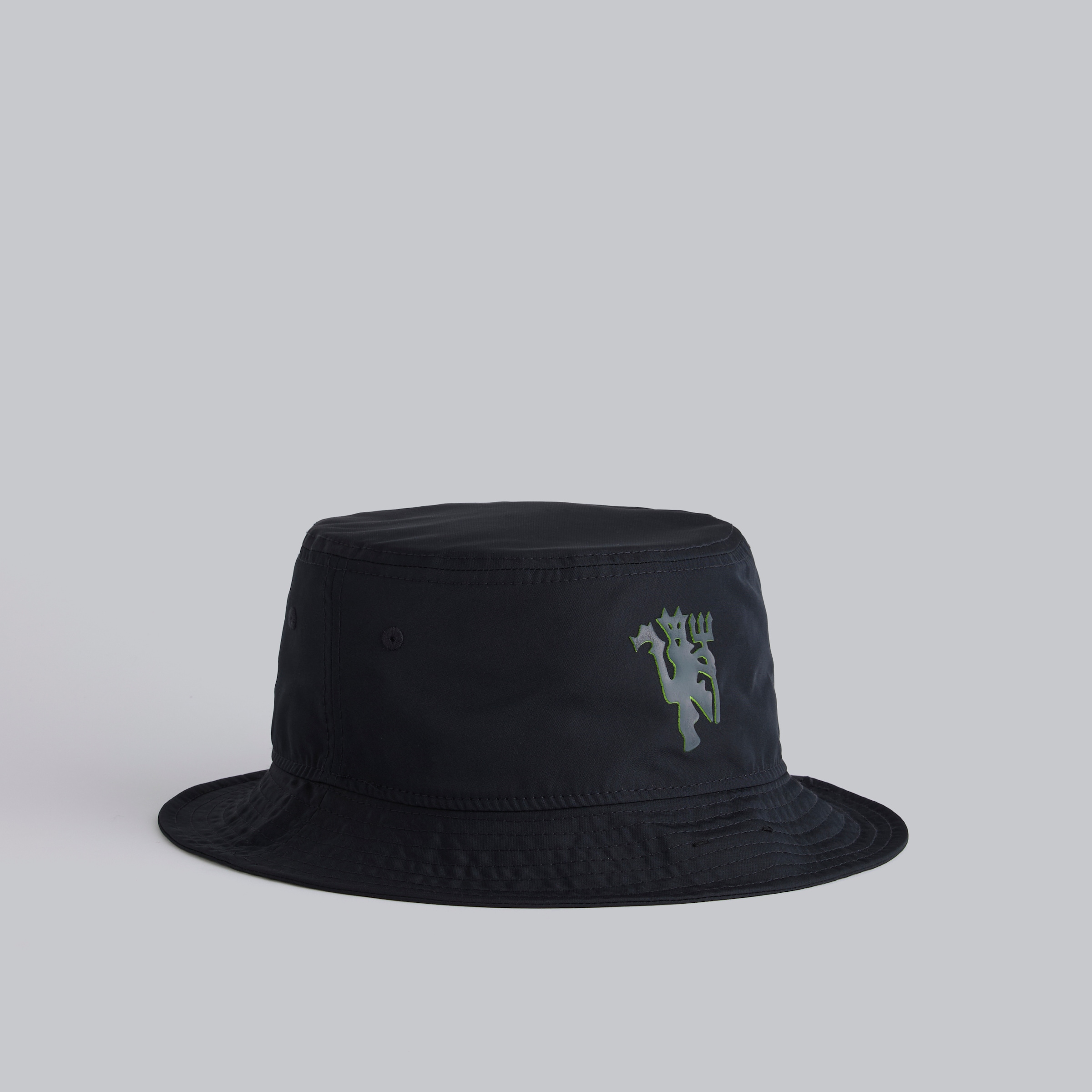 Manchester United x New Era Tonal Devil Bucket Hat Navy Navy blue Detail [3-5]