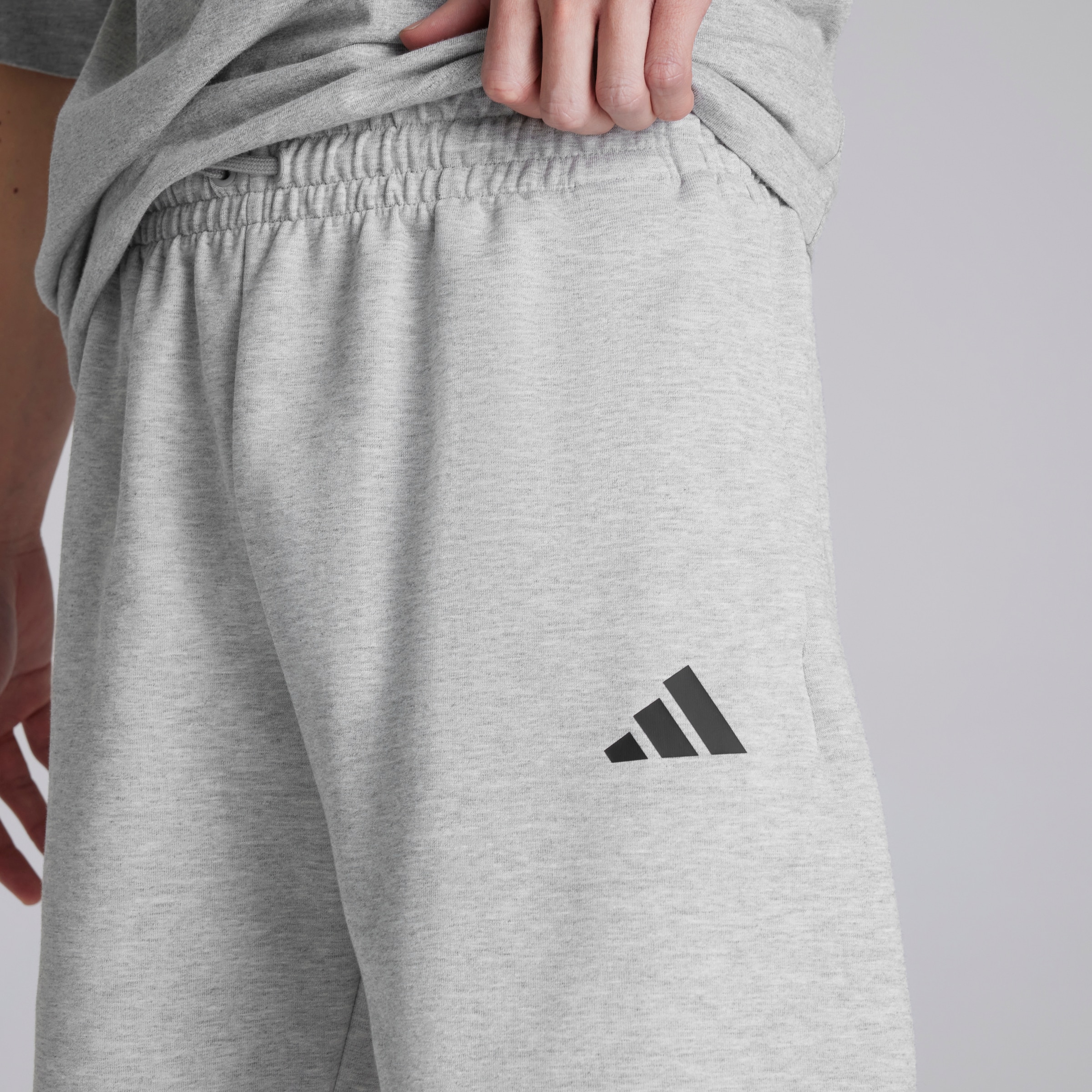 Manchester United x adidas Future Icons Short Grey Marl Gris Détail [5-5]