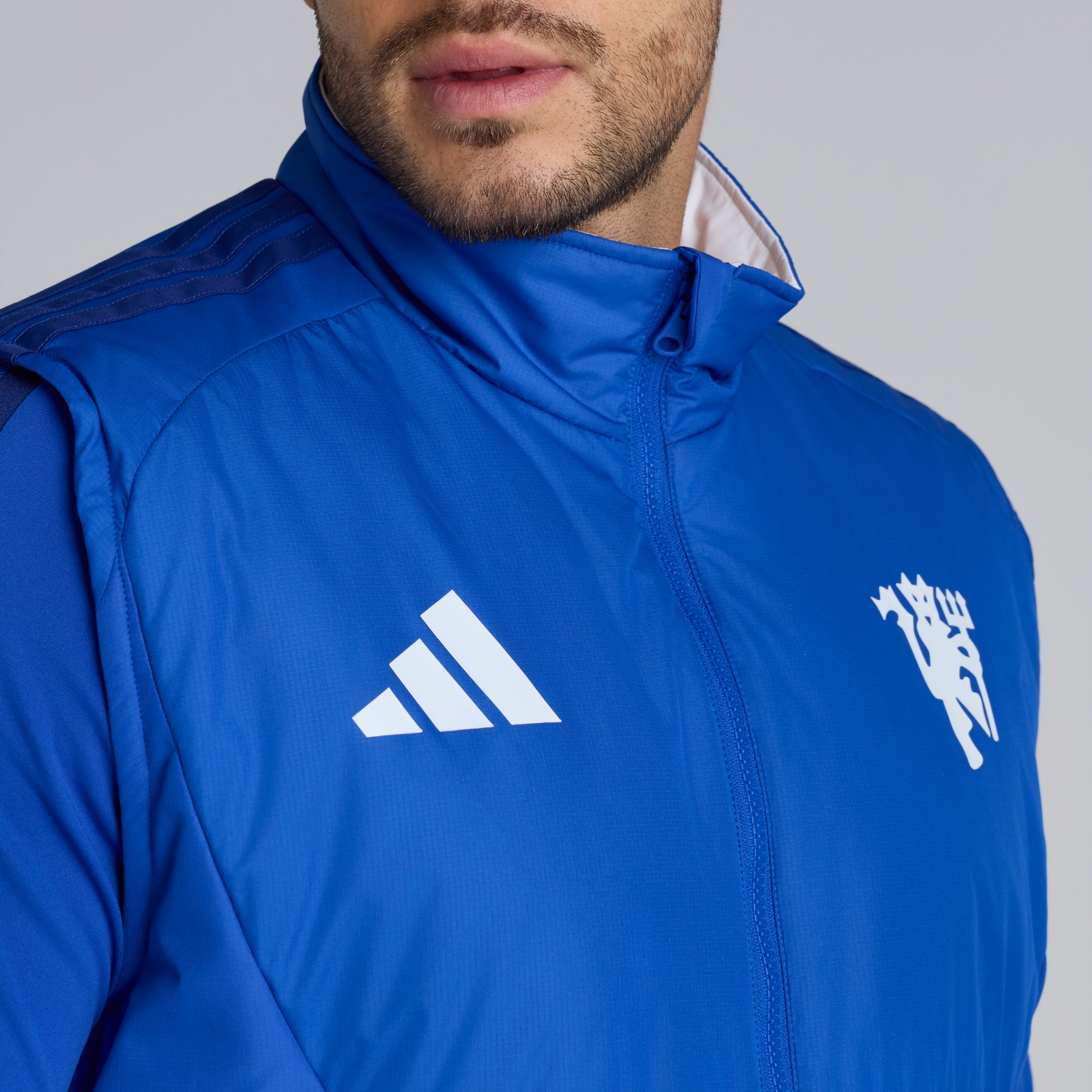 Manchester United 26/27 Cup Training Tiro Winterized Vest Blue 蓝色 细节 [6-7]