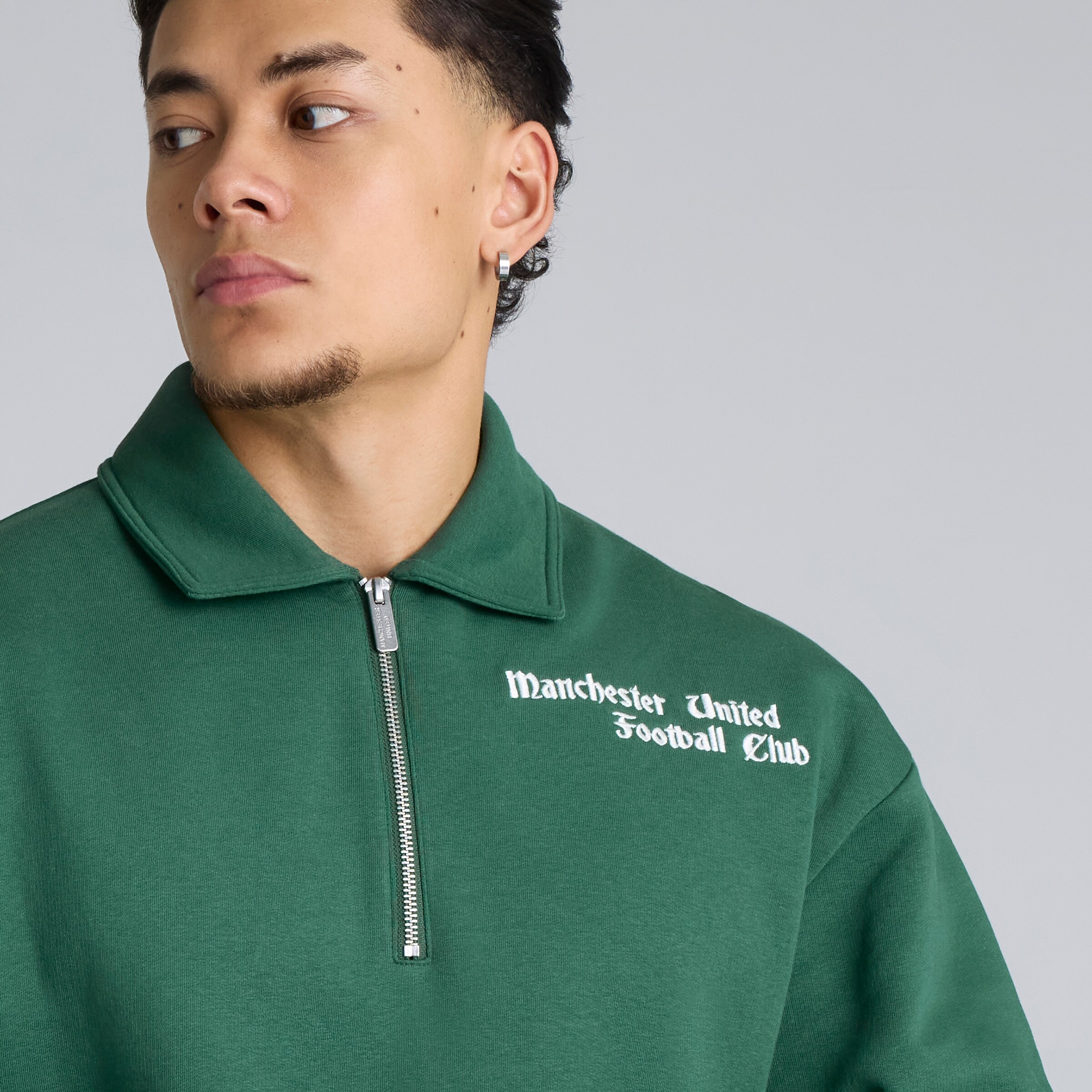 Manchester United Archive Quarter Zip Sweatshirt Green Green Detail [4-6]