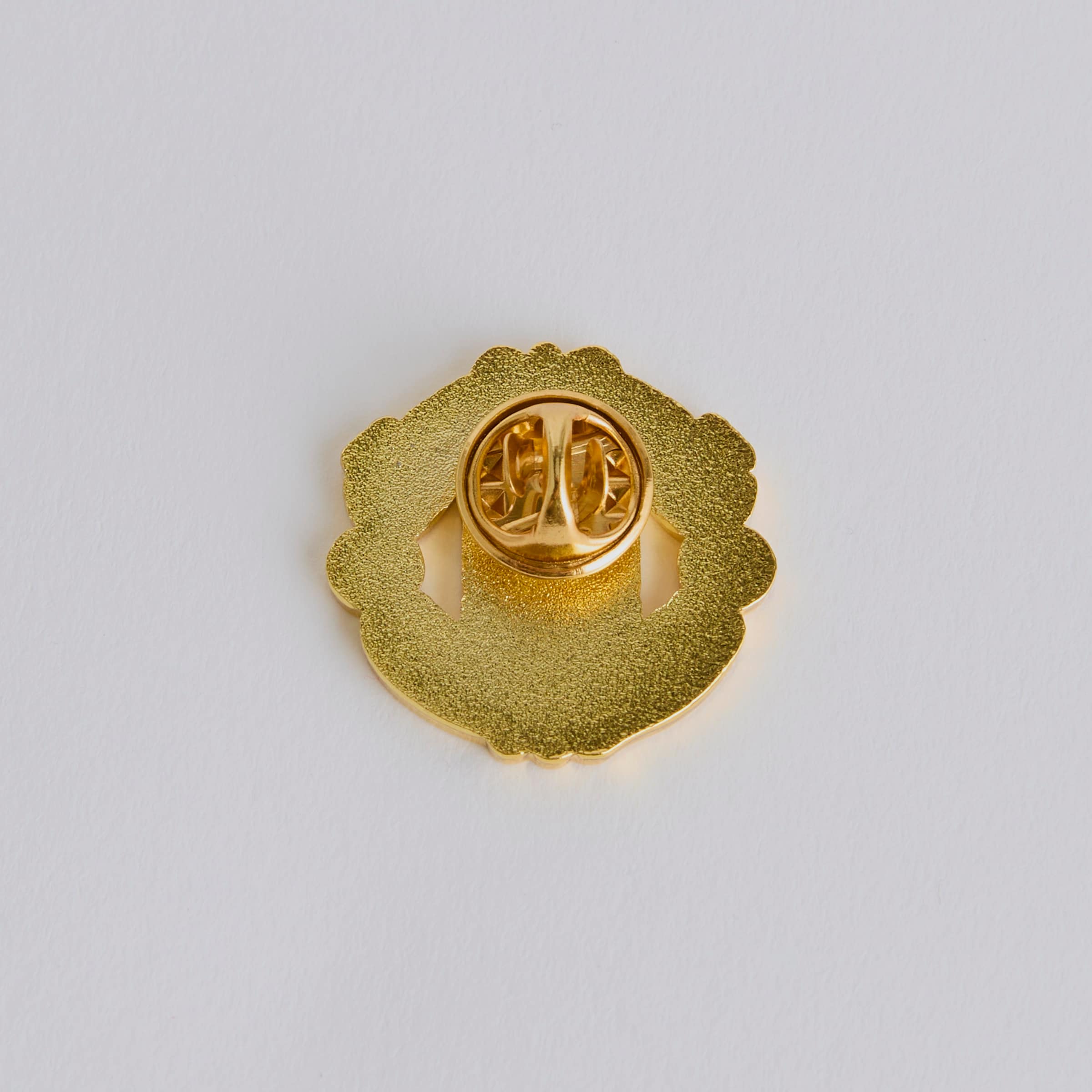 Manchester United Badge Pin's Écusson Rouge Rouge Détail [3-4]