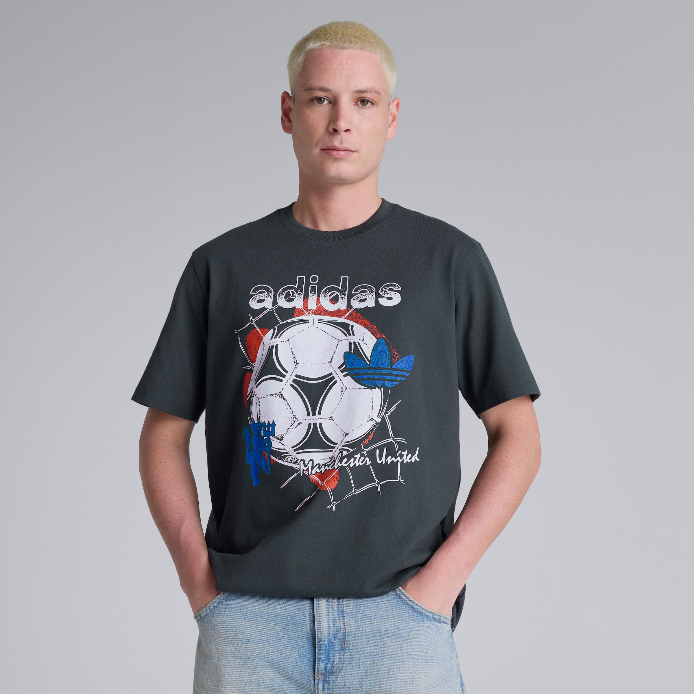 Manchester United x adidas Originals Graphic T-Shirt Grey 灰色