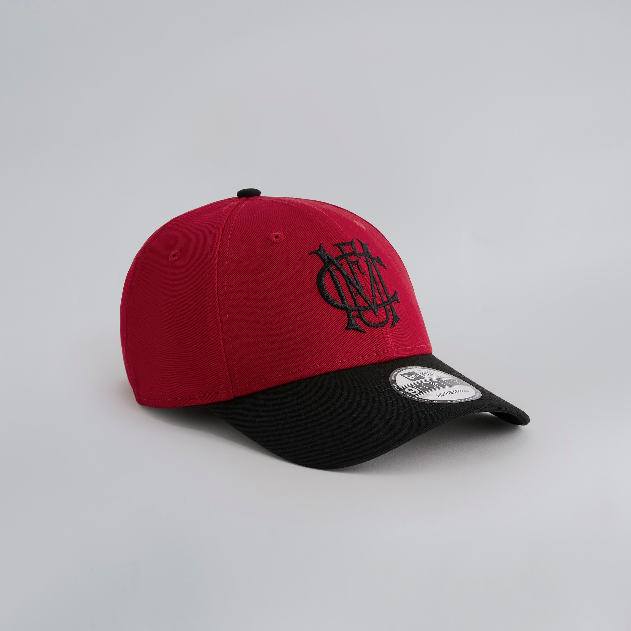 Manchester United x New Era Monogram 9Forty Contrast Cap Red Red Detail [3-5]