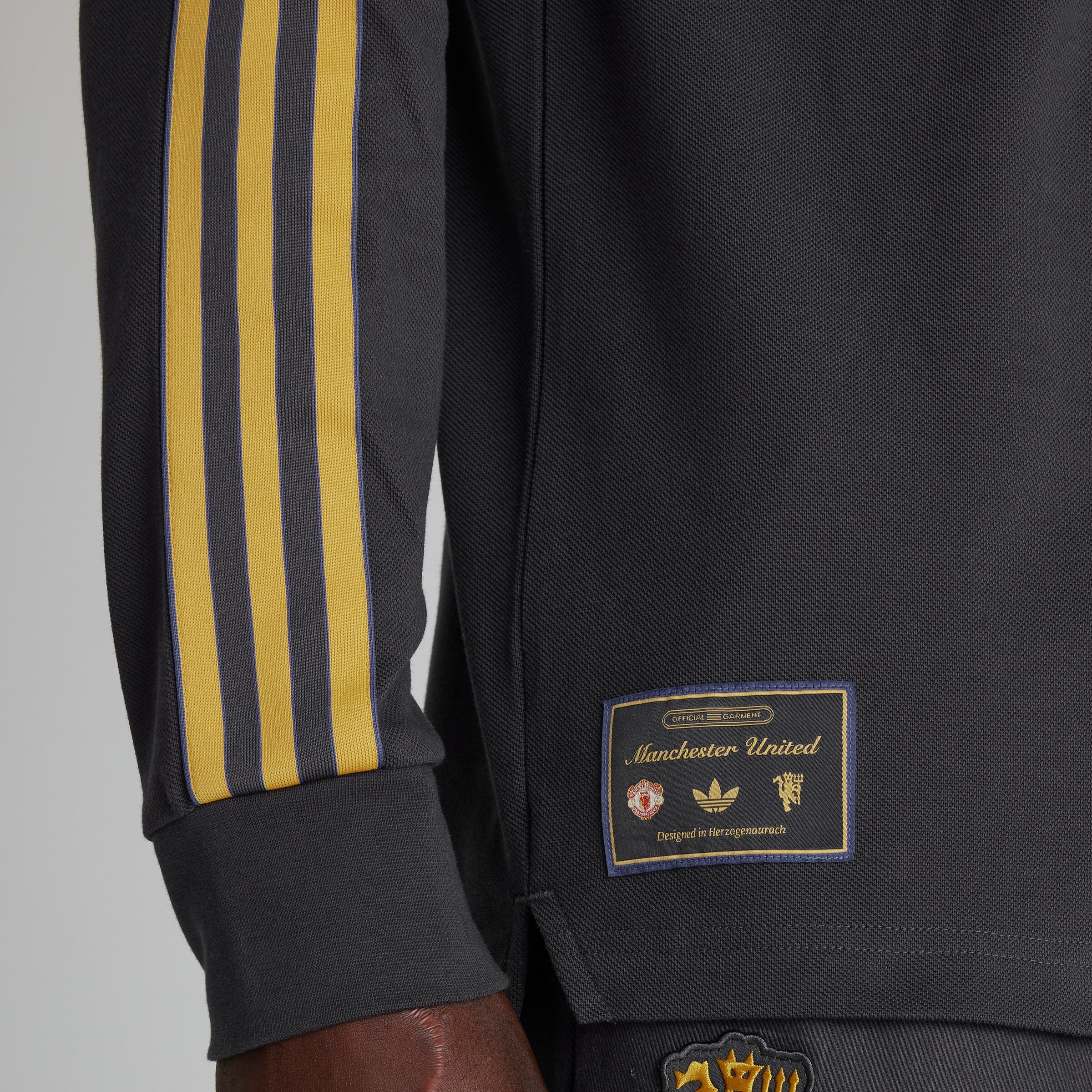 Manchester United Terrace Icons Long Sleeve Polo Shirt Noir Détail [5-5]