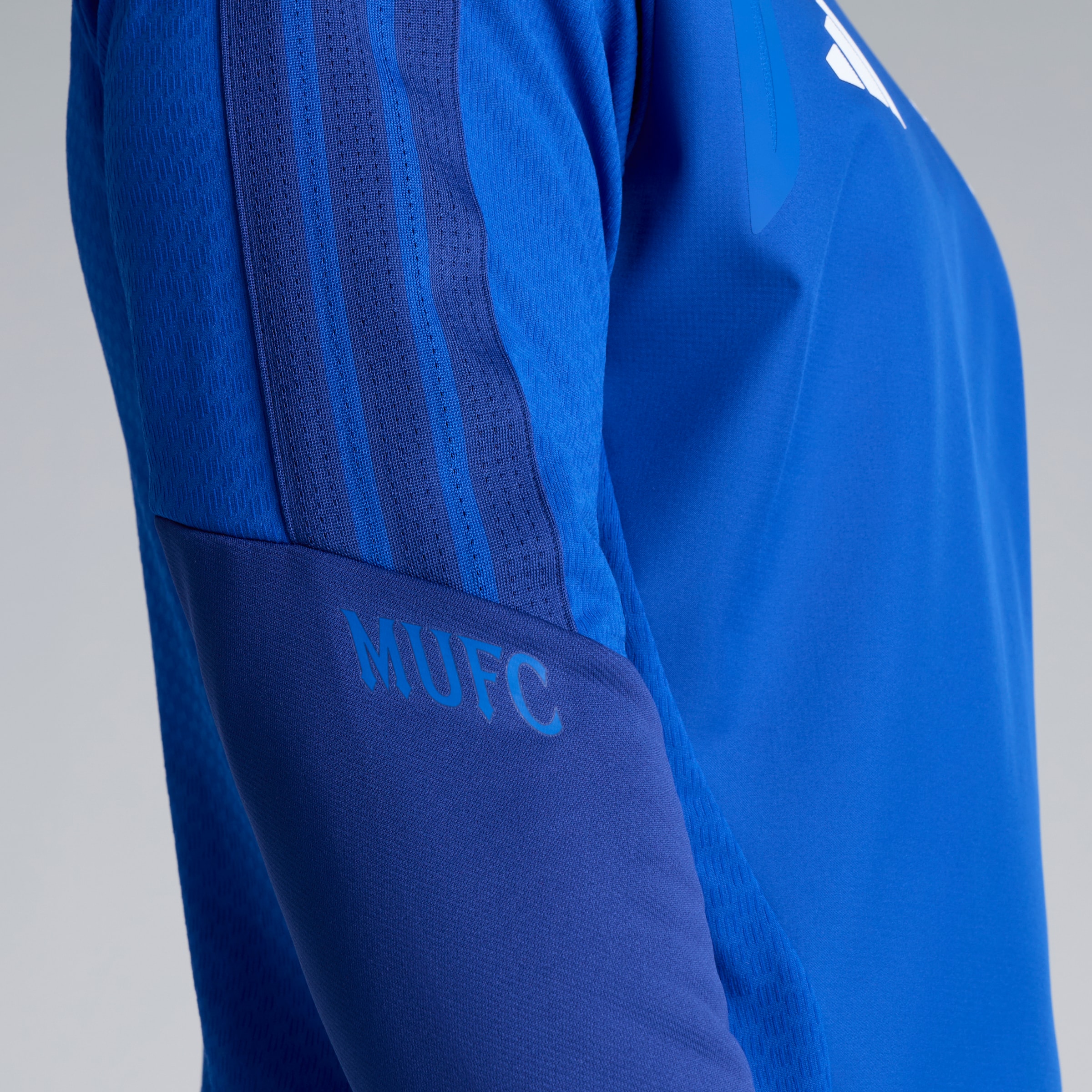 Manchester United 26/27 Cup Training Tiro Authentic Warm Top Blue Bleu Détail [6-7]
