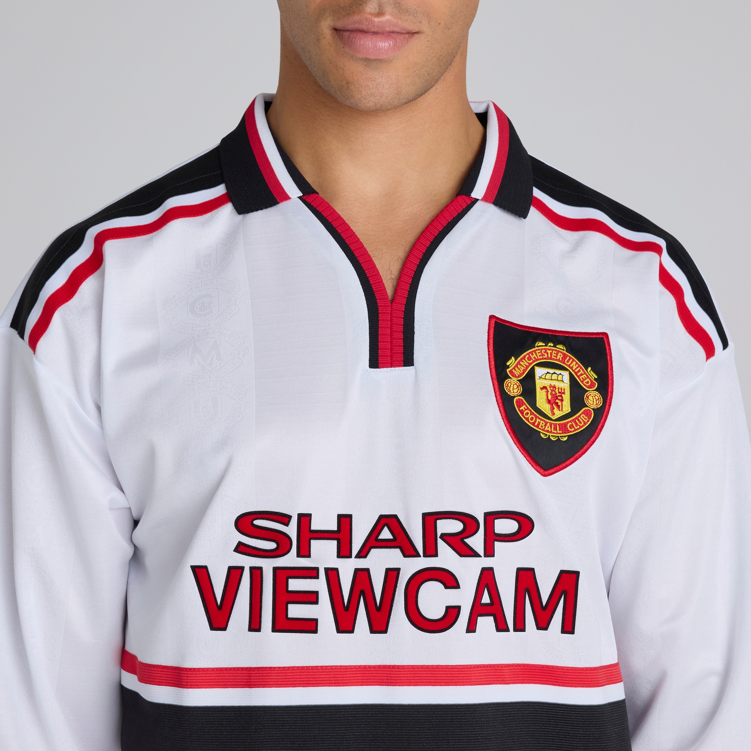 Manchester United Long Sleeve 1997-99 Away Shirt White White Detail [4-5]