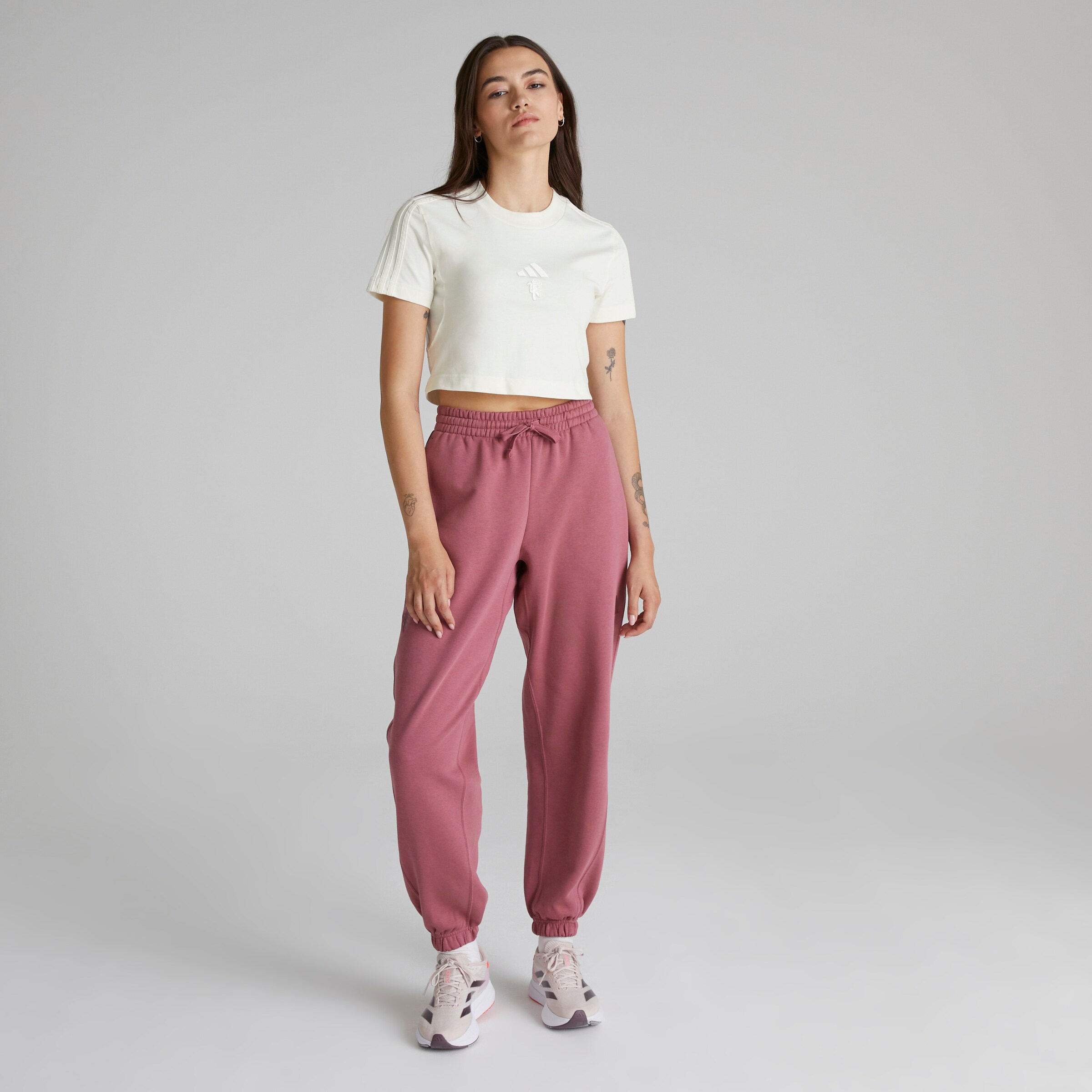 Manchester United x adidas Womens ALL SZN 3-Stripes Slim T-Shirt Off White White Detail [3-7]