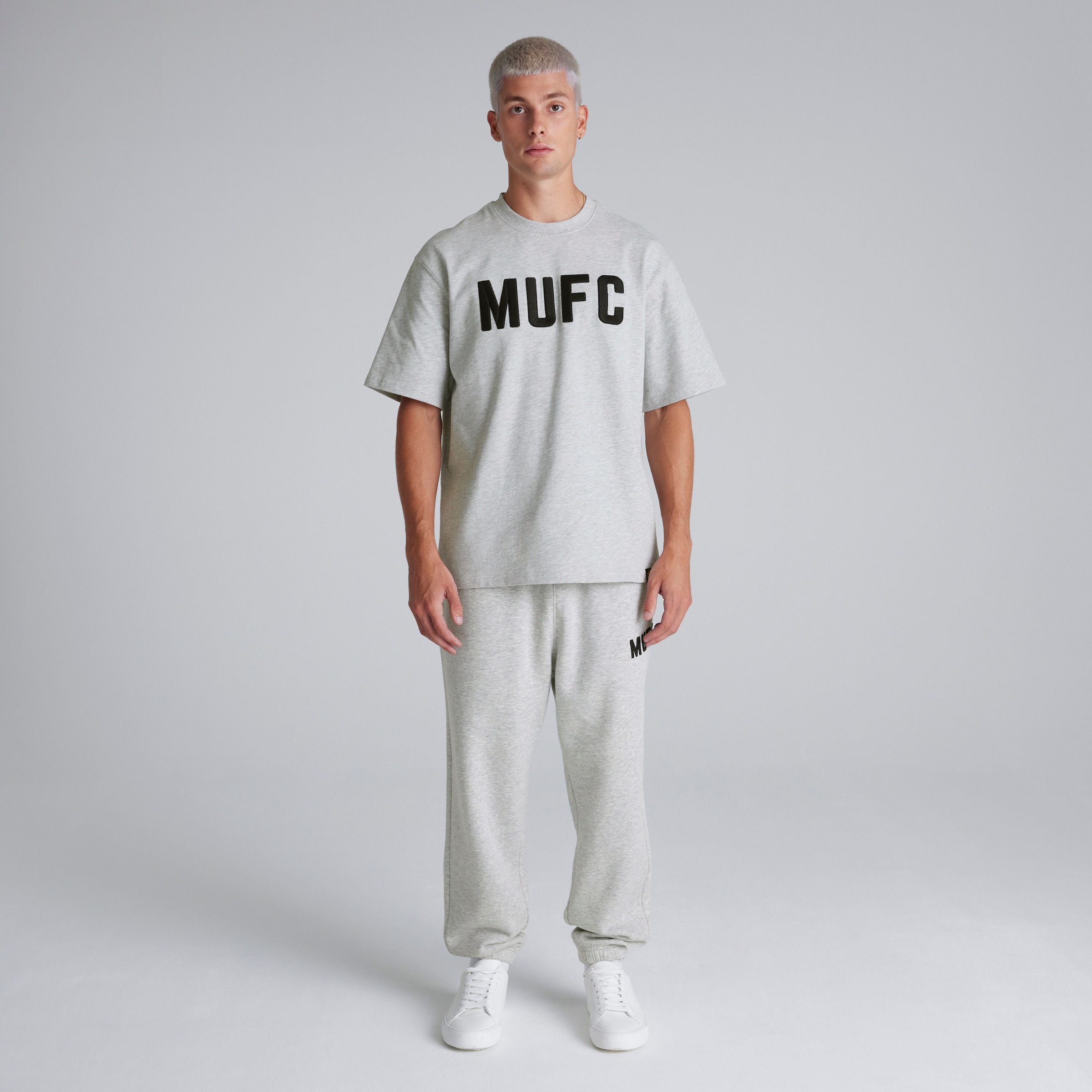 Manchester United Mens MUFC T-Shirt Grey Grey Detail [3-5]