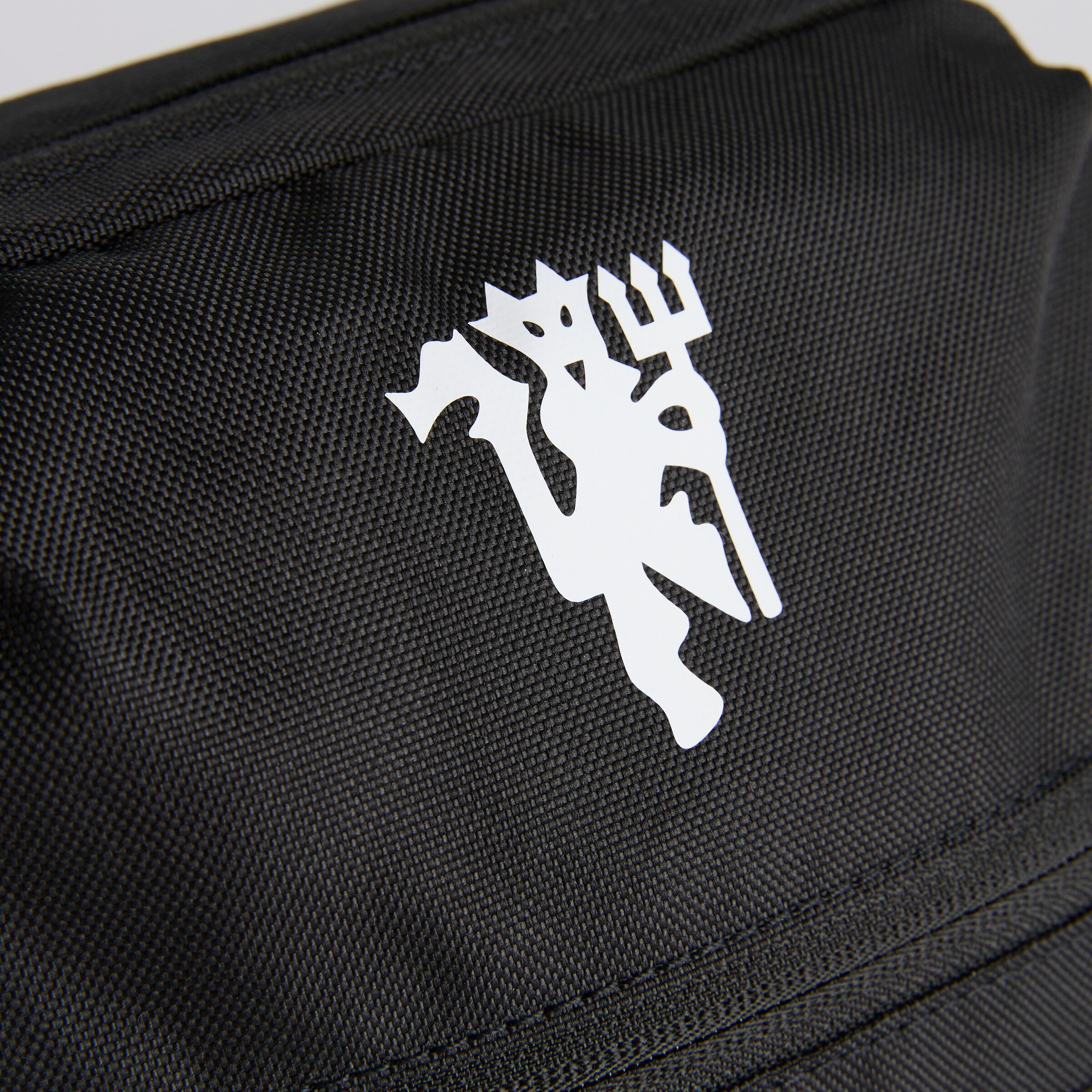 Manchester United x adidas Essentials Organiser Black Black Detail [4-4]