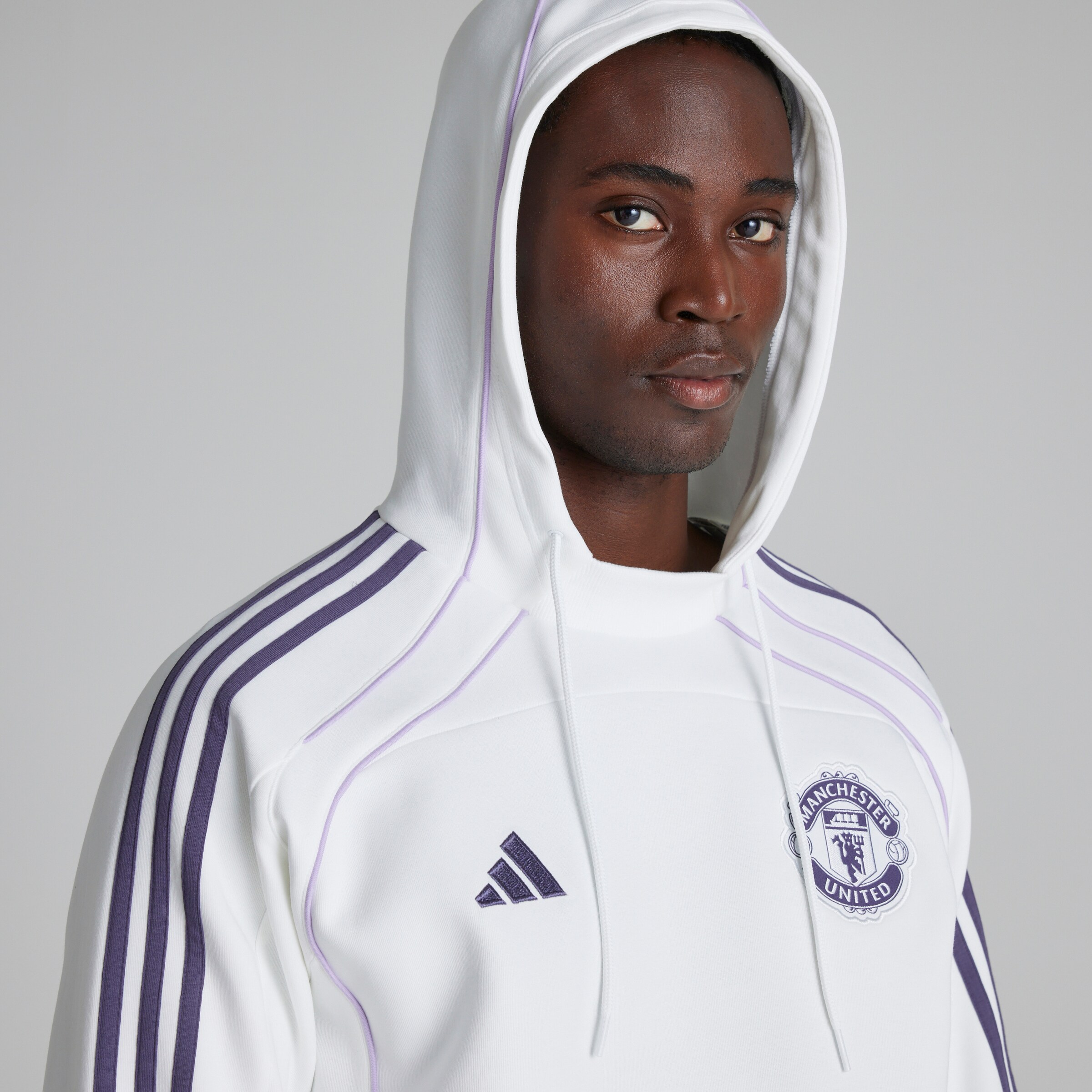 Manchester United x adidas Urban Purist Hoodie White Blanc Détail [6-6]