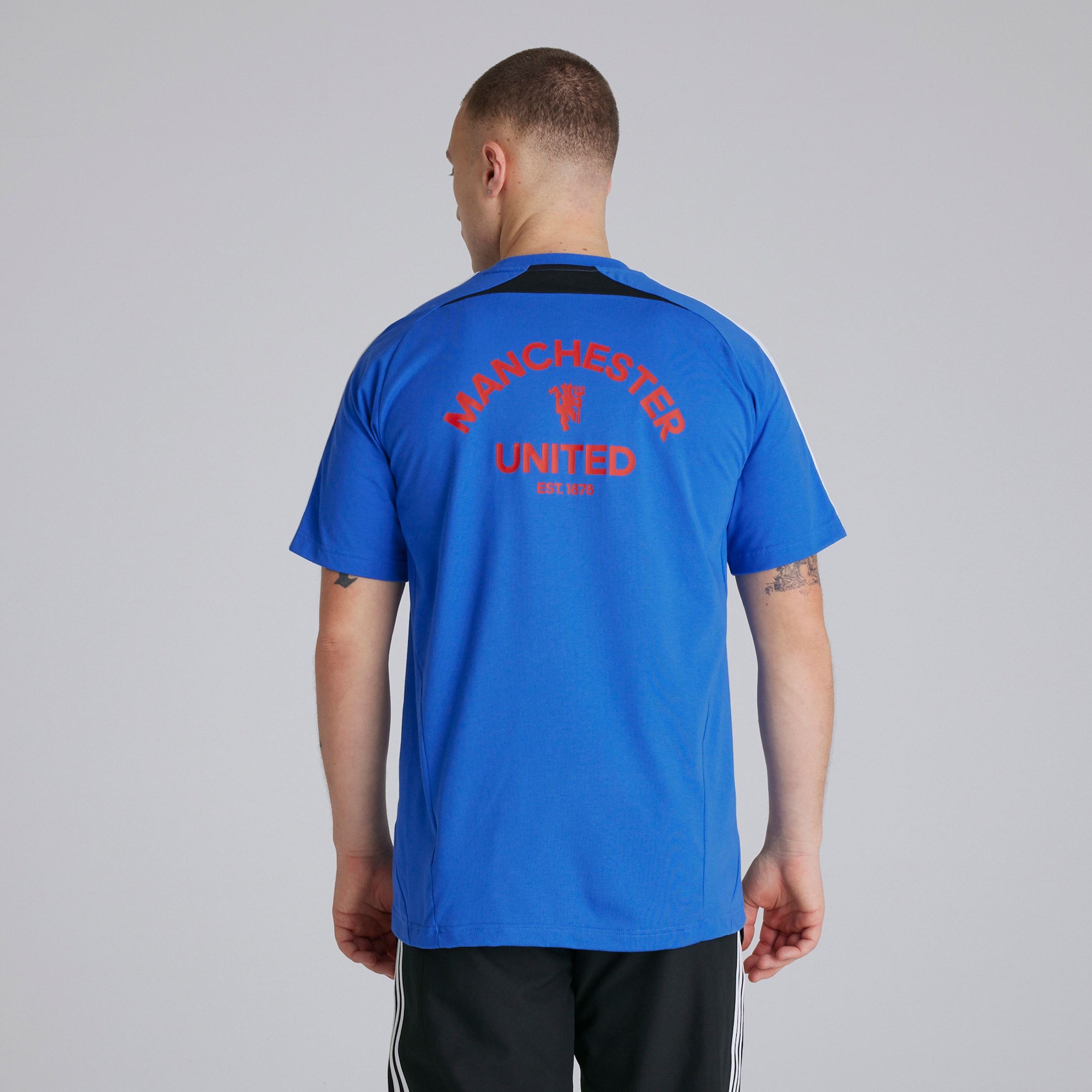 ●ADIDAS● adidas Manchester United UBP T-shirt Buy Manchester United x adidas Urban Purist T-Shirt Blue