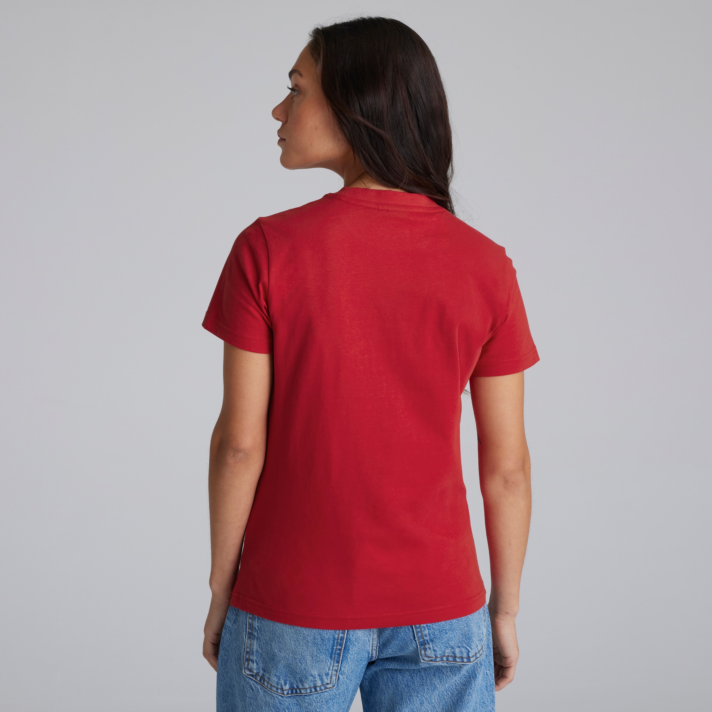 Manchester United Womens Devil Essentials T-Shirt Red Red Detail [2-4]