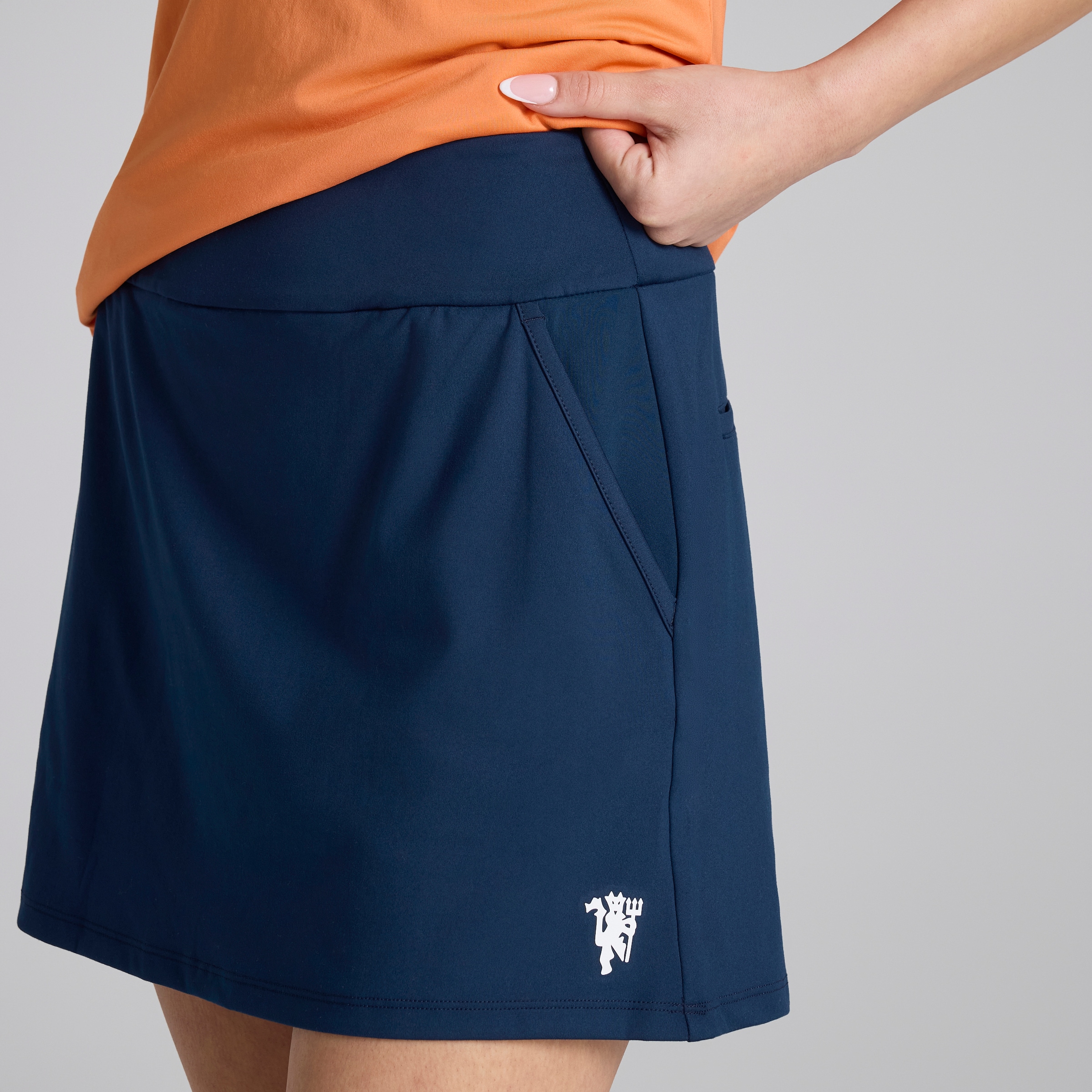 Manchester United x adidas Womens Golf Ultimate365 Skort Navy Navy blue Detail [6-6]