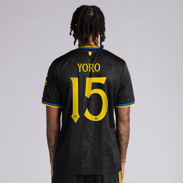Manchester United 25/26 Third Jersey with Yoro 15 Club Printing Schwarz