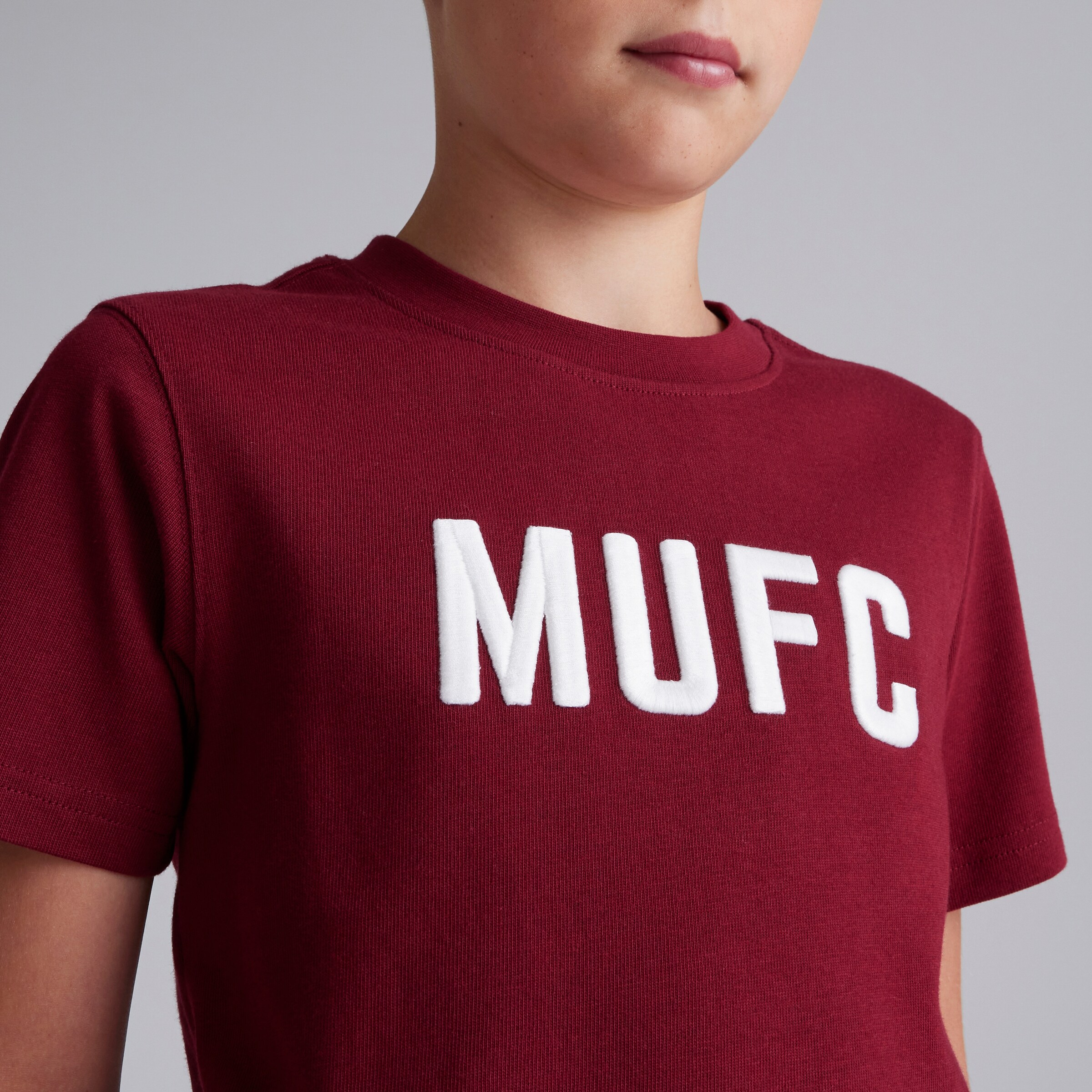 Manchester United Kids MUFC T-Shirt Burgundy Red Detail [4-6]