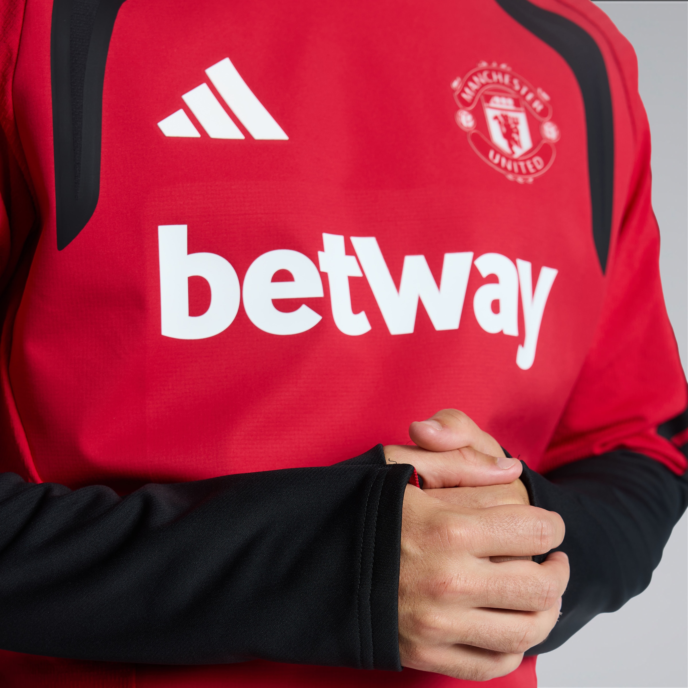Manchester United 26/27 Training Tiro Authentic Warm Top Red (Sponsored) Red Detail [5-6]
