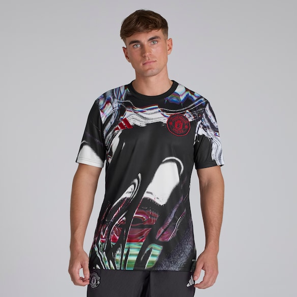Manchester United 25/26 Pre Match Jersey Black