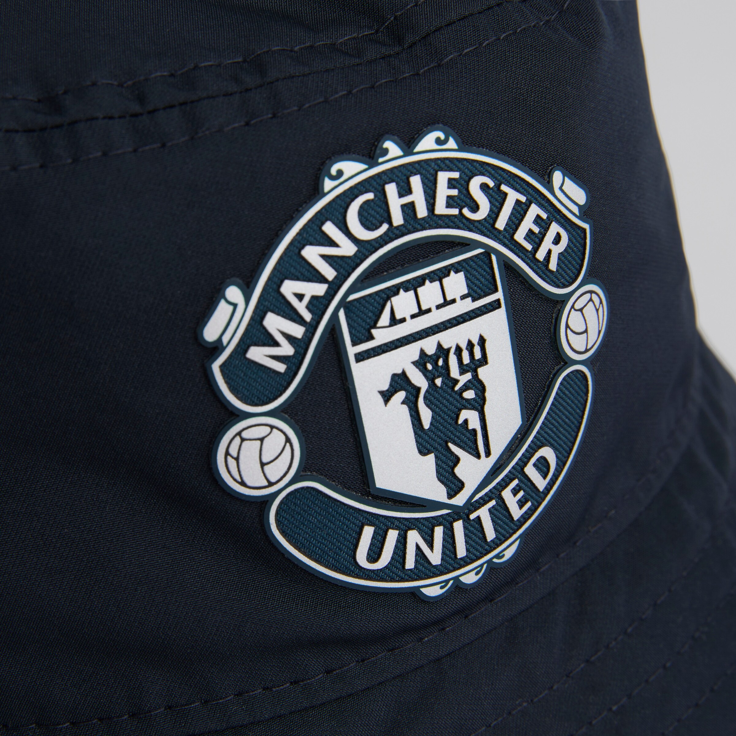 Manchester United x New Era Kids Rubber Woven Bucket Hat Navy Navy blue 细节 [4-4]