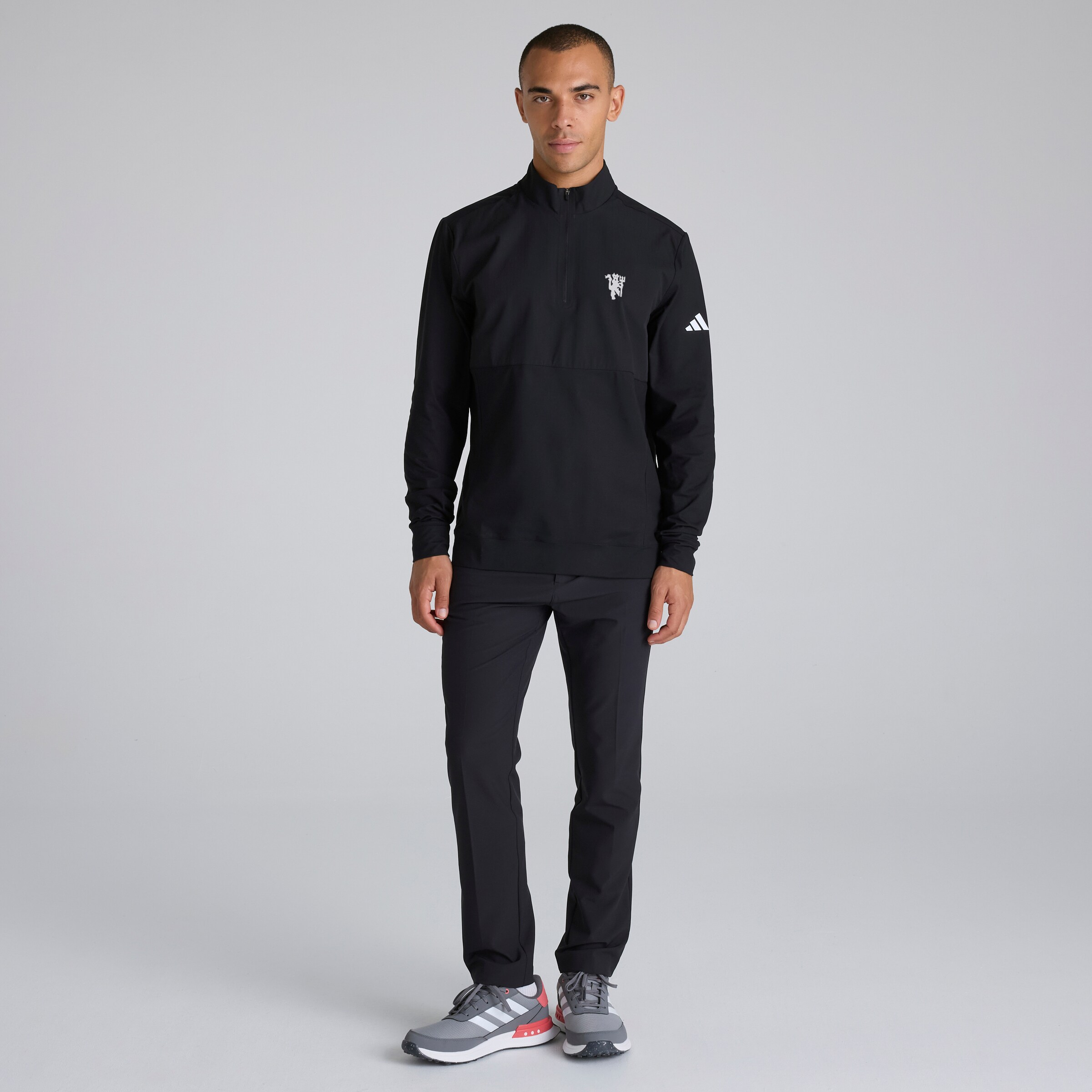 Manchester United x adidas Golf Ultimate365 Tour 1/4-Zip Sweatshirt Black Black Detail [3-5]