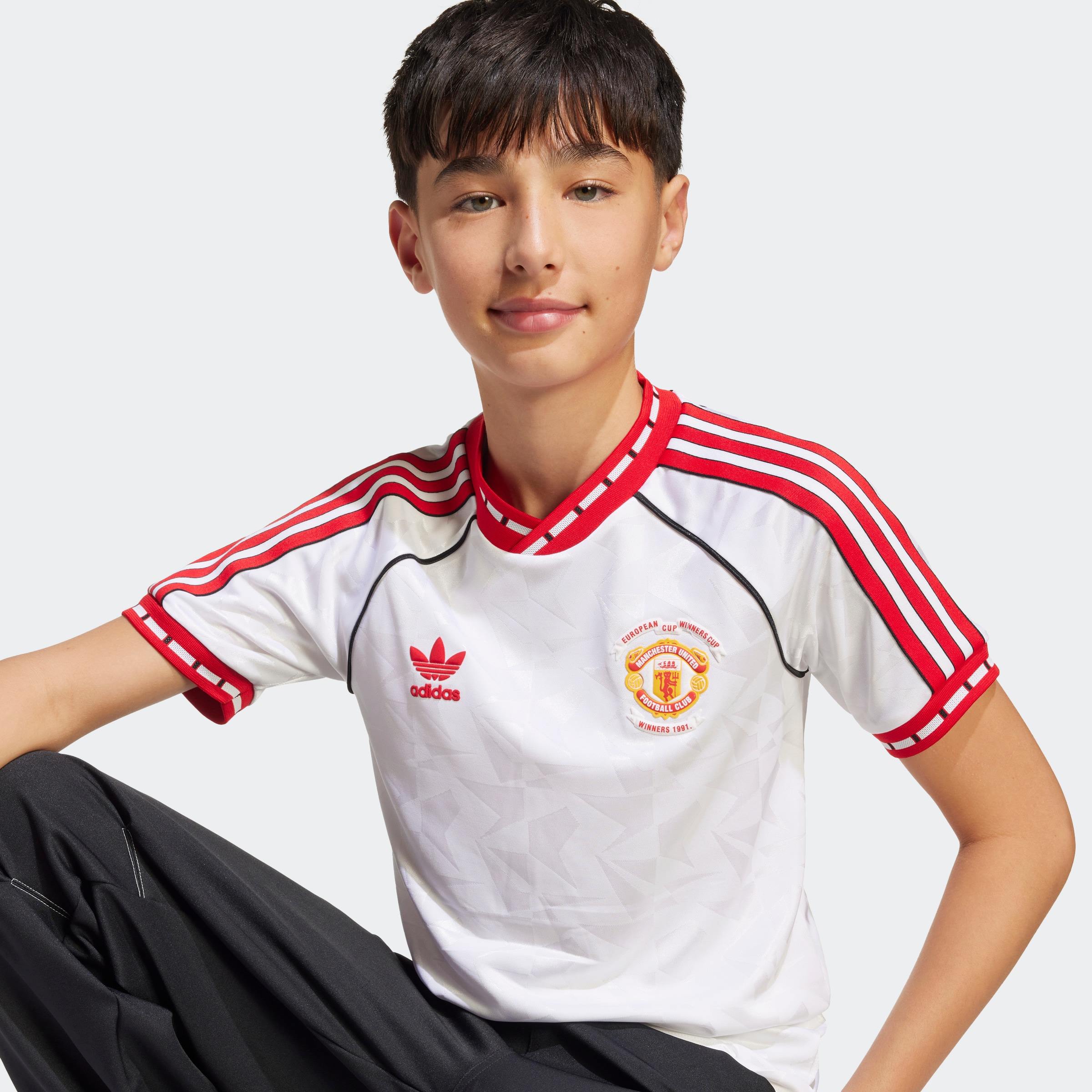 Manchester United x adidas Bring Back 1991 Away Jersey Kids White White Detail [5-7]