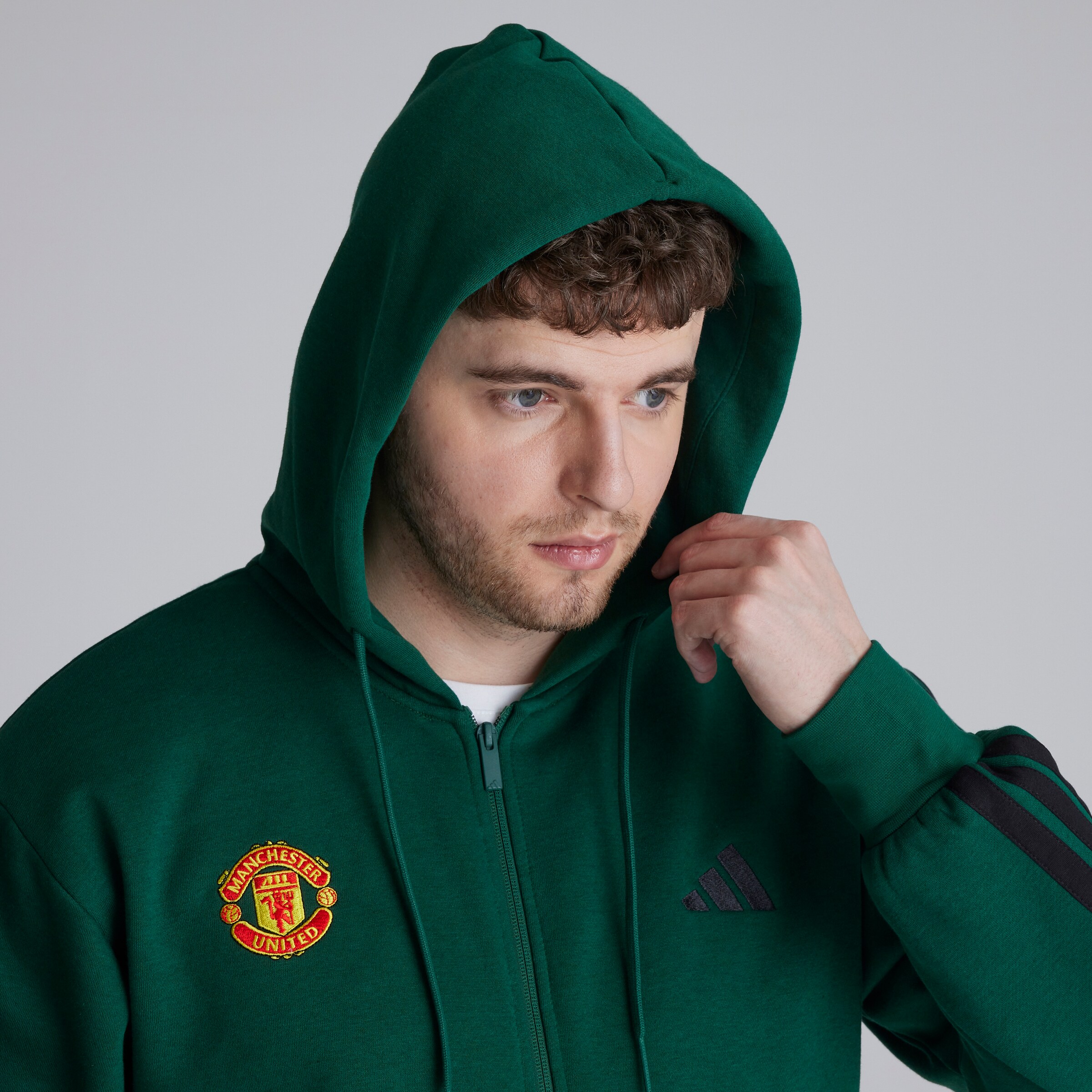 Manchester United x adidas Essentials 3-Stripes Fleece Hoodie Green Green Detail [5-5]