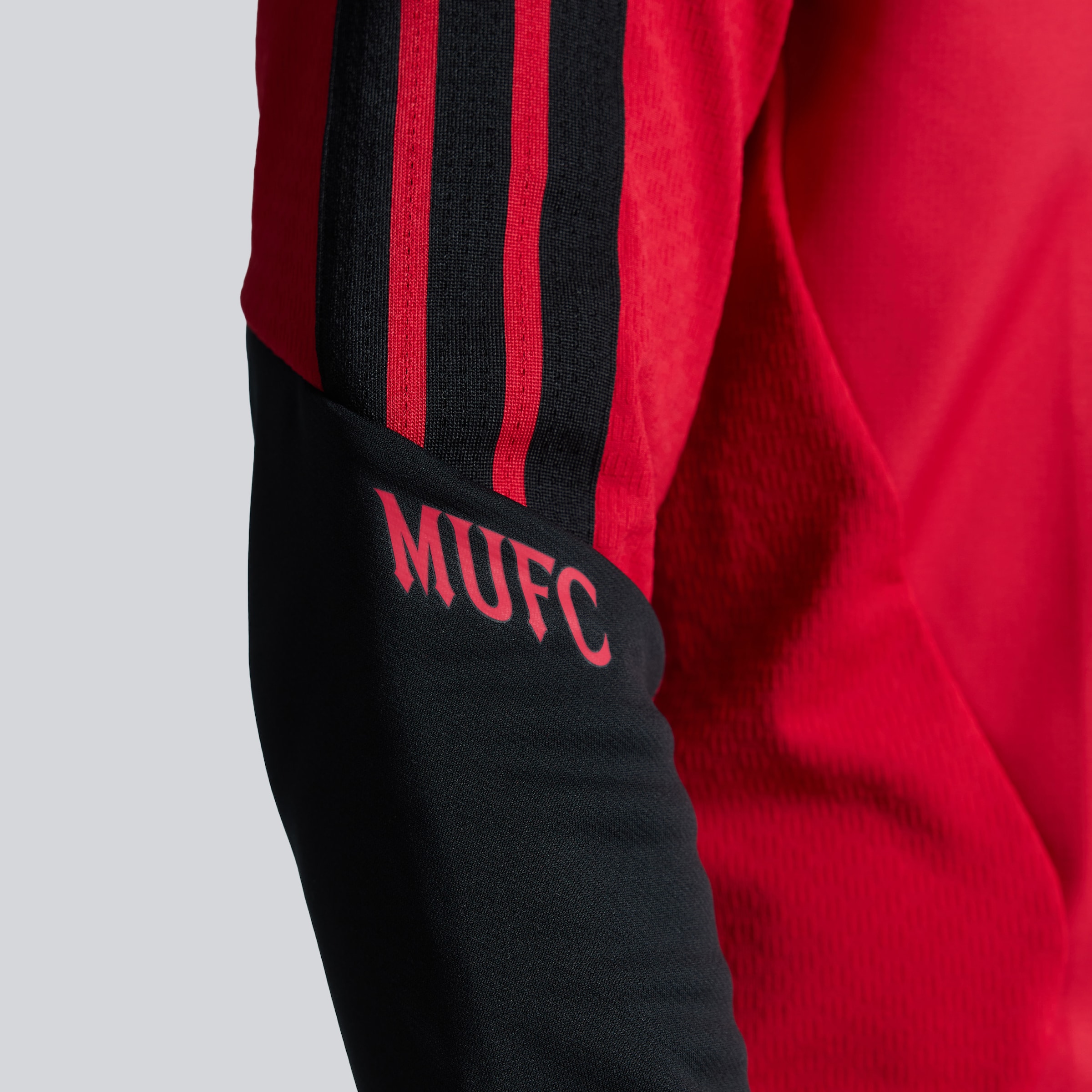 Manchester United 26/27 Training Tiro Authentic Warm Top Red (Sponsored) Red Detail [6-6]