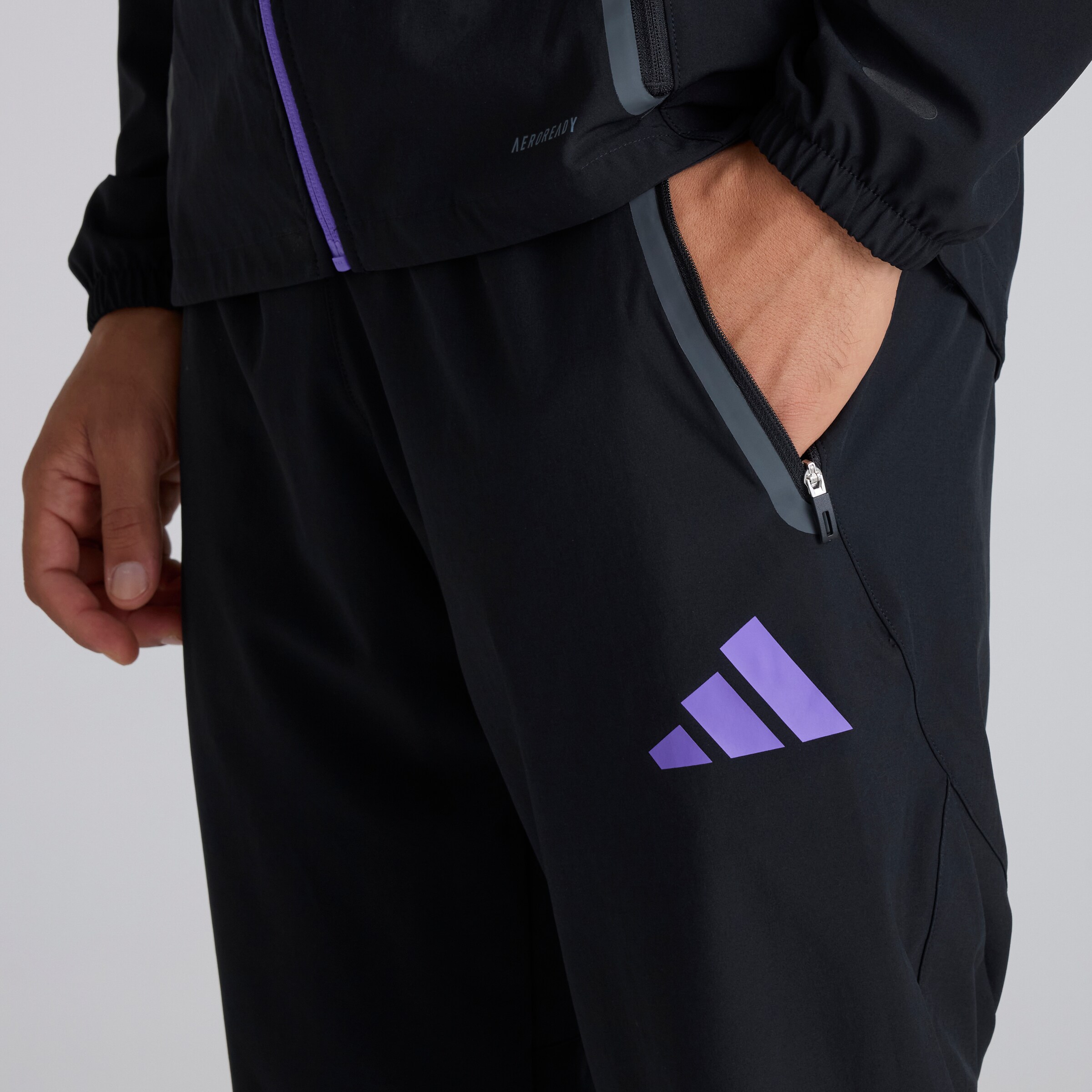 Manchester United Tiro 25 Competition Vis Tech Travel Pants Black Detail [5-8]