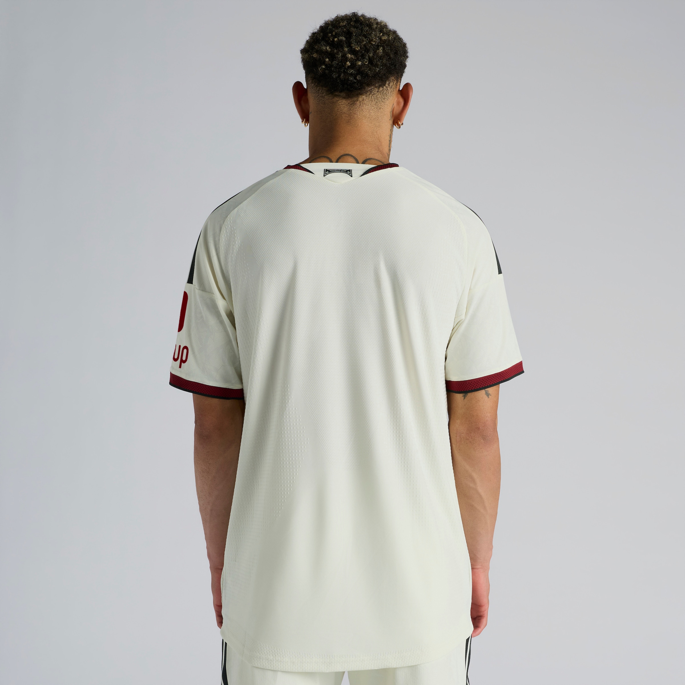 Manchester United 26/27 Third Authentic Jersey Beige Detail [2-7]