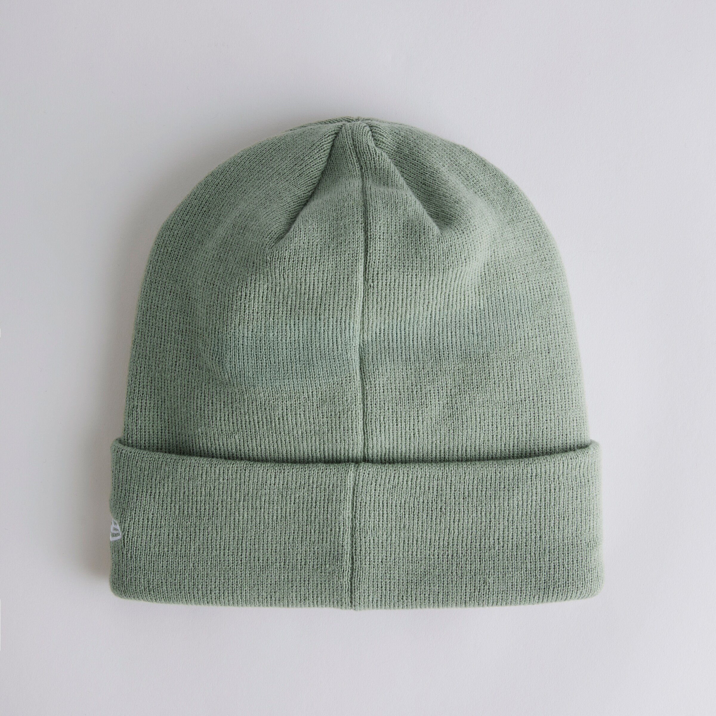 Manchester United x New Era Seasonal Cuff Beanie Green Green Detail [2-4]