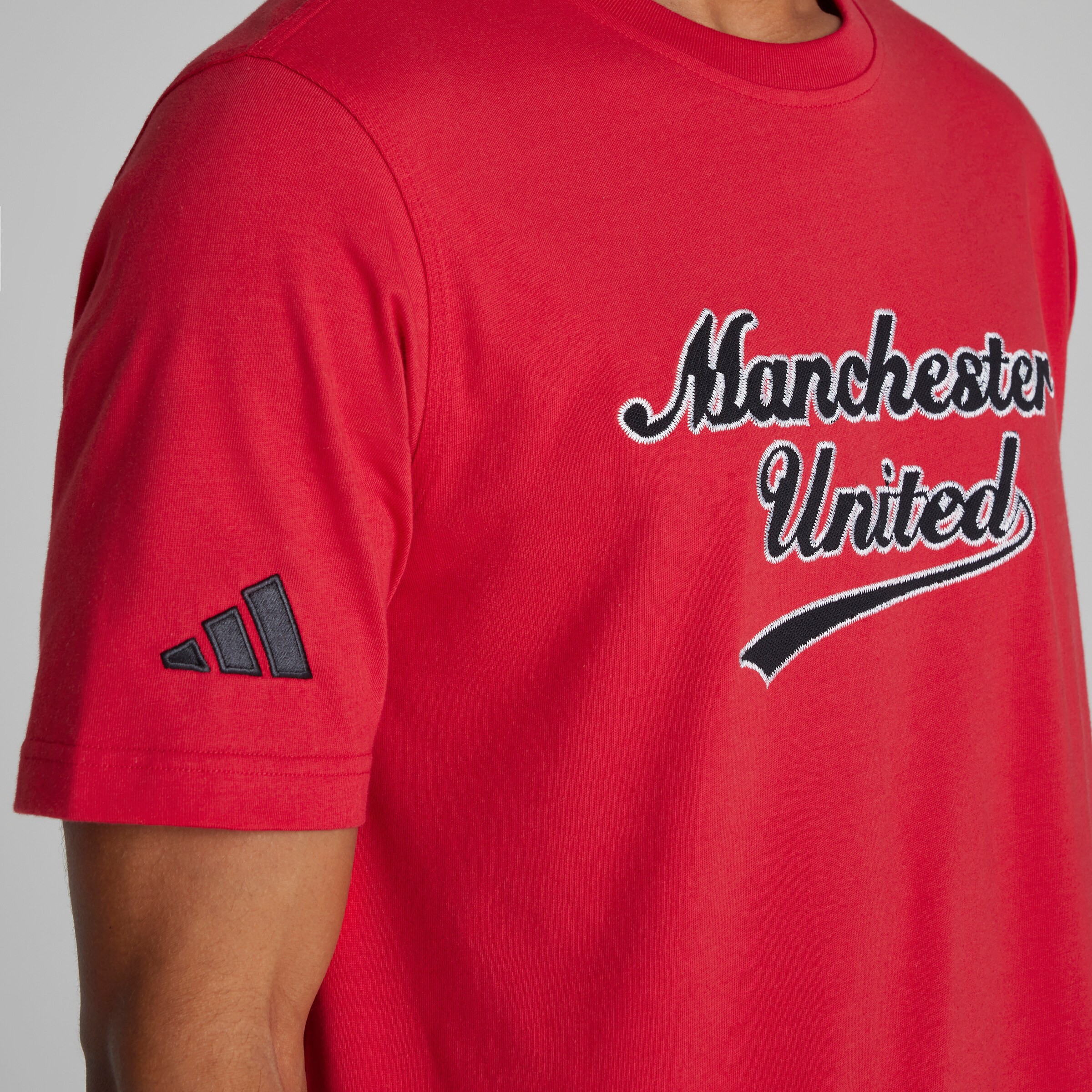 Manchester United x adidas US Pack T-Shirt Red Red Detail [6-6]