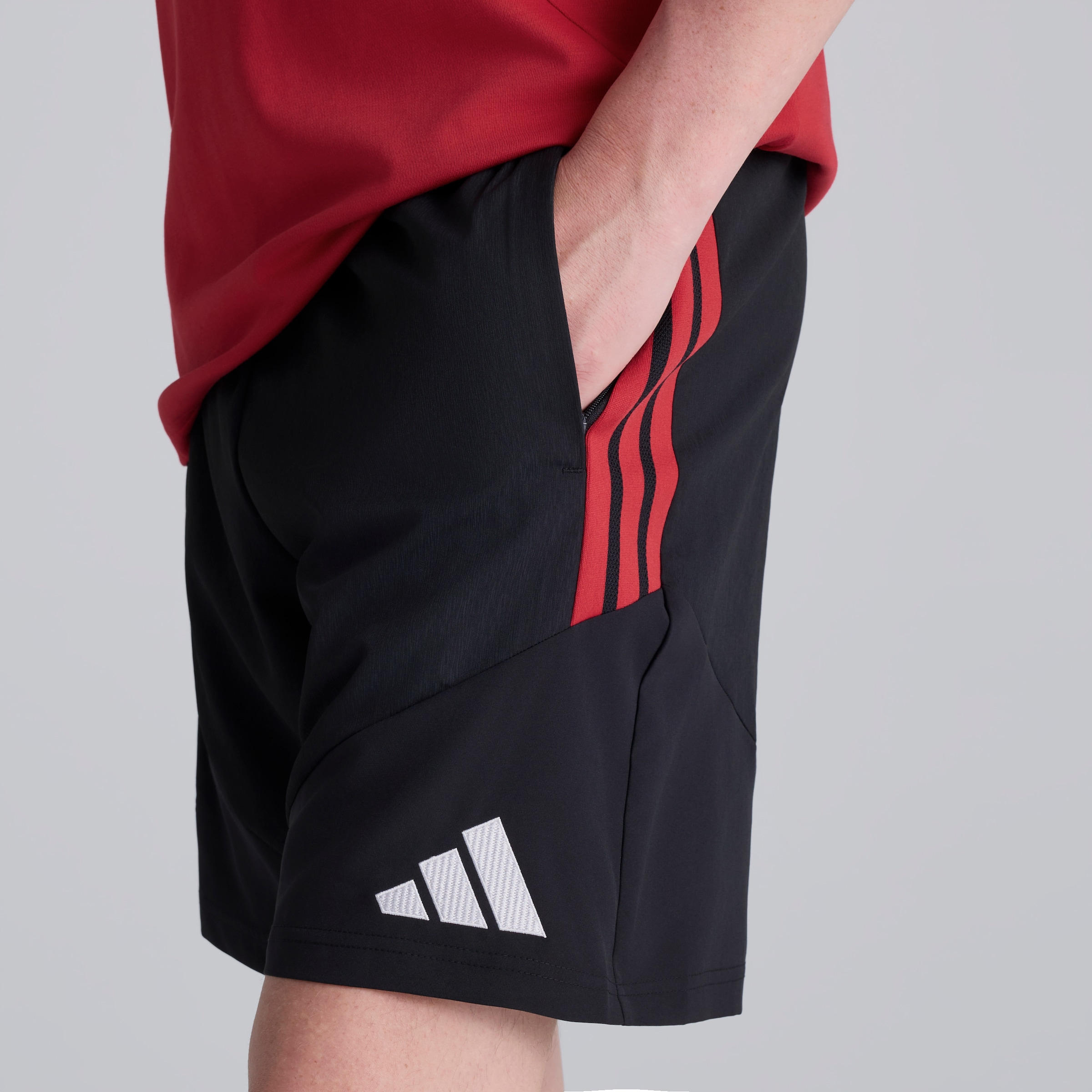 Manchester United 26/27 Training Tiro Downtime Shorts Black Black Detail [4-6]