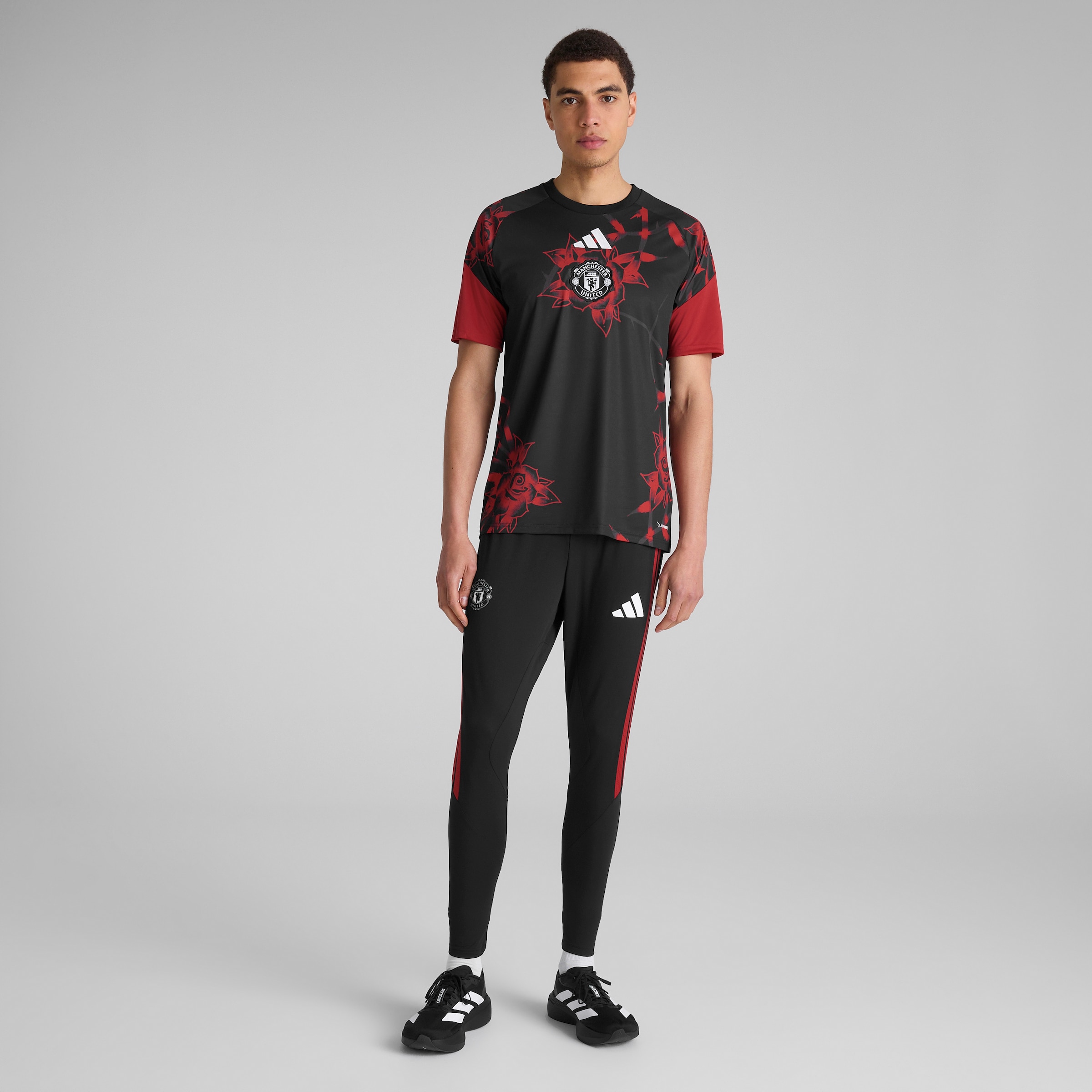 Manchester United 26/27 Home Pre Match Jersey Red Detail [3-5]
