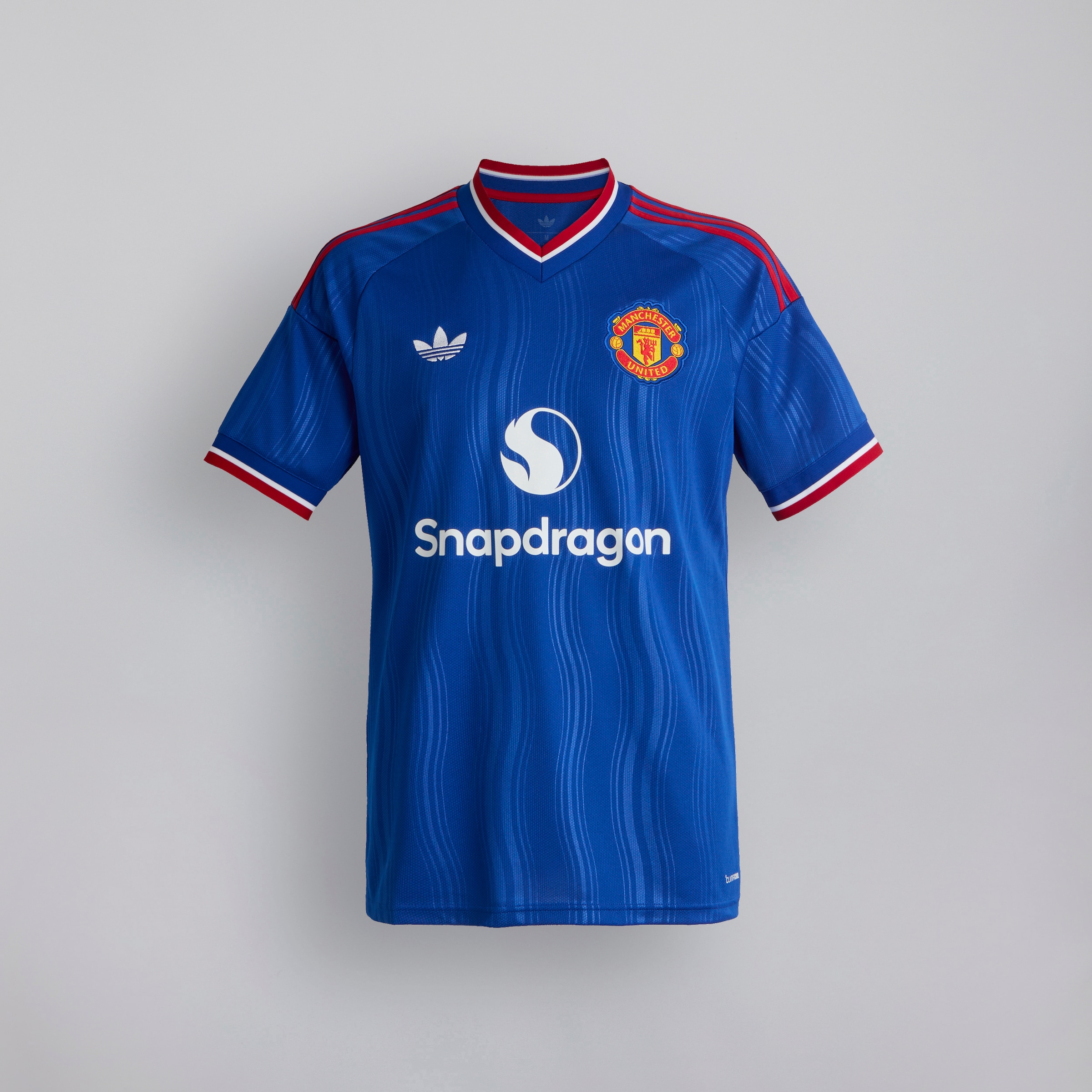Manchester United 26/27 Away Jersey with Mbeumo 19 EPL Printing & Badge 蓝色 细节 [2-6]