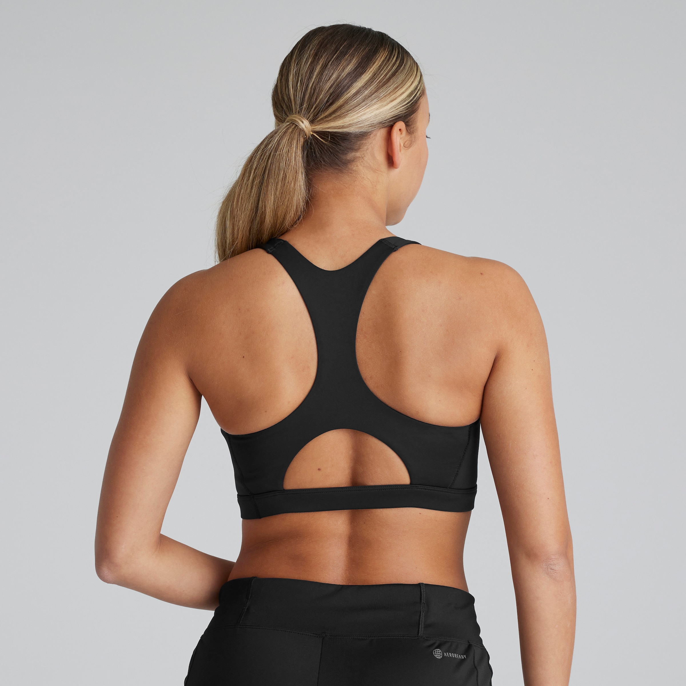 Manchester United x adidas Womens Essentials Aeroready 3-Stripes Sports Bra Black Schwarz Detail [2-5]