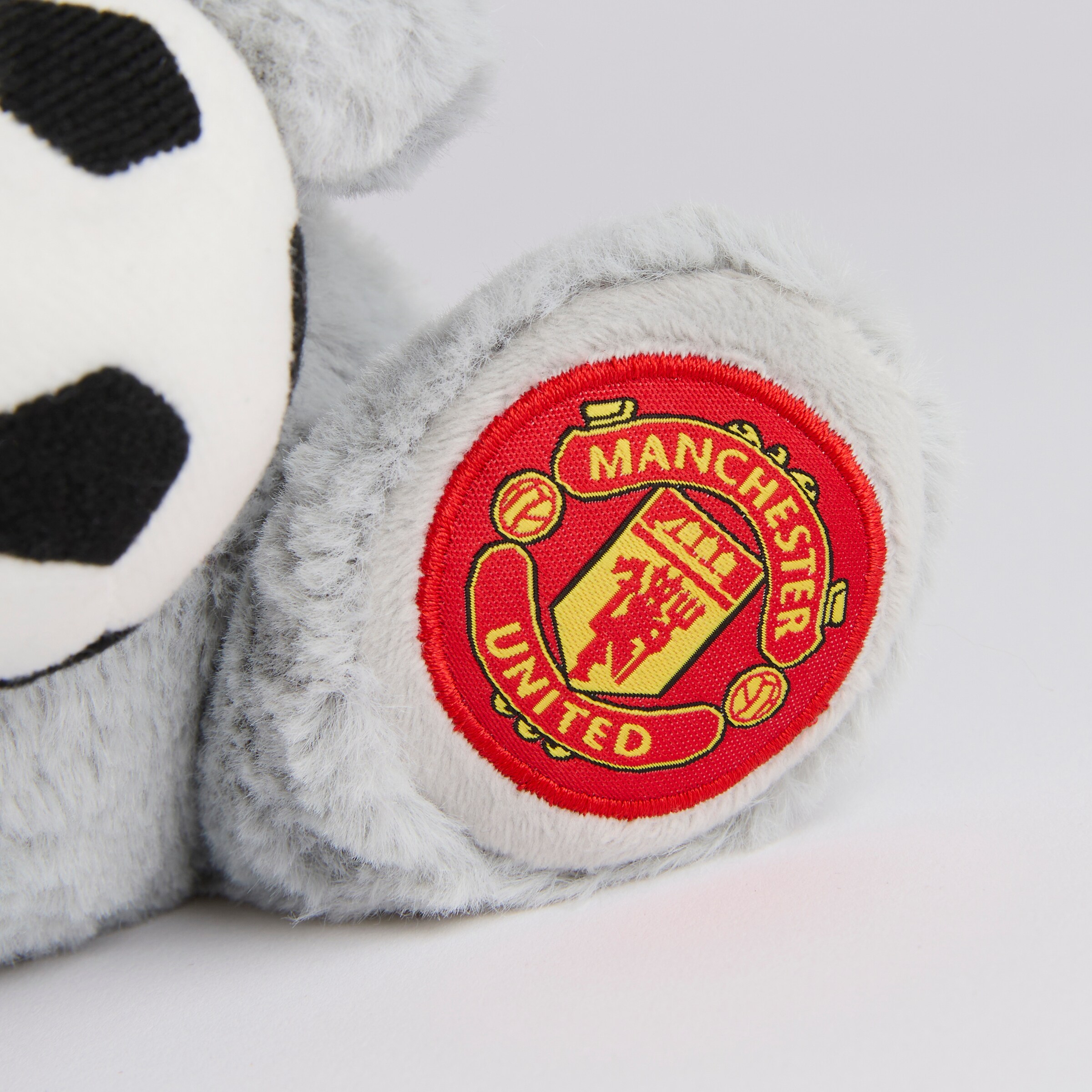 Manchester United Football Bear Plush Detail [3-4]