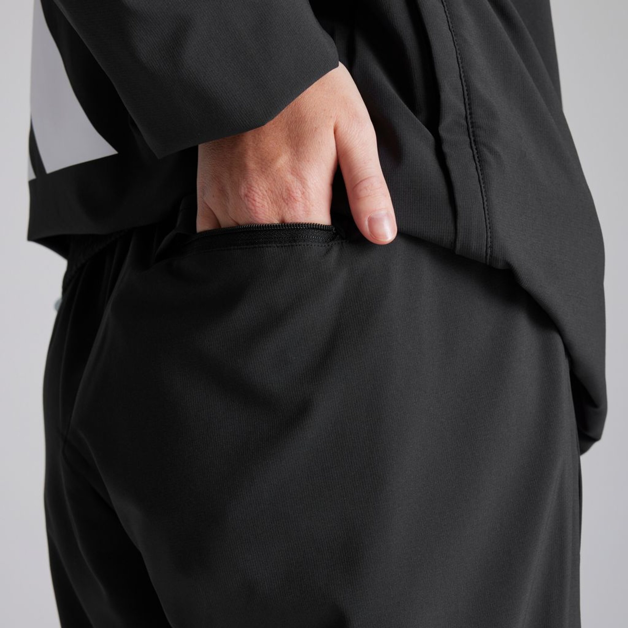 Manchester United x Drama Call Tracksuit Bottoms Black Detail [9-10]