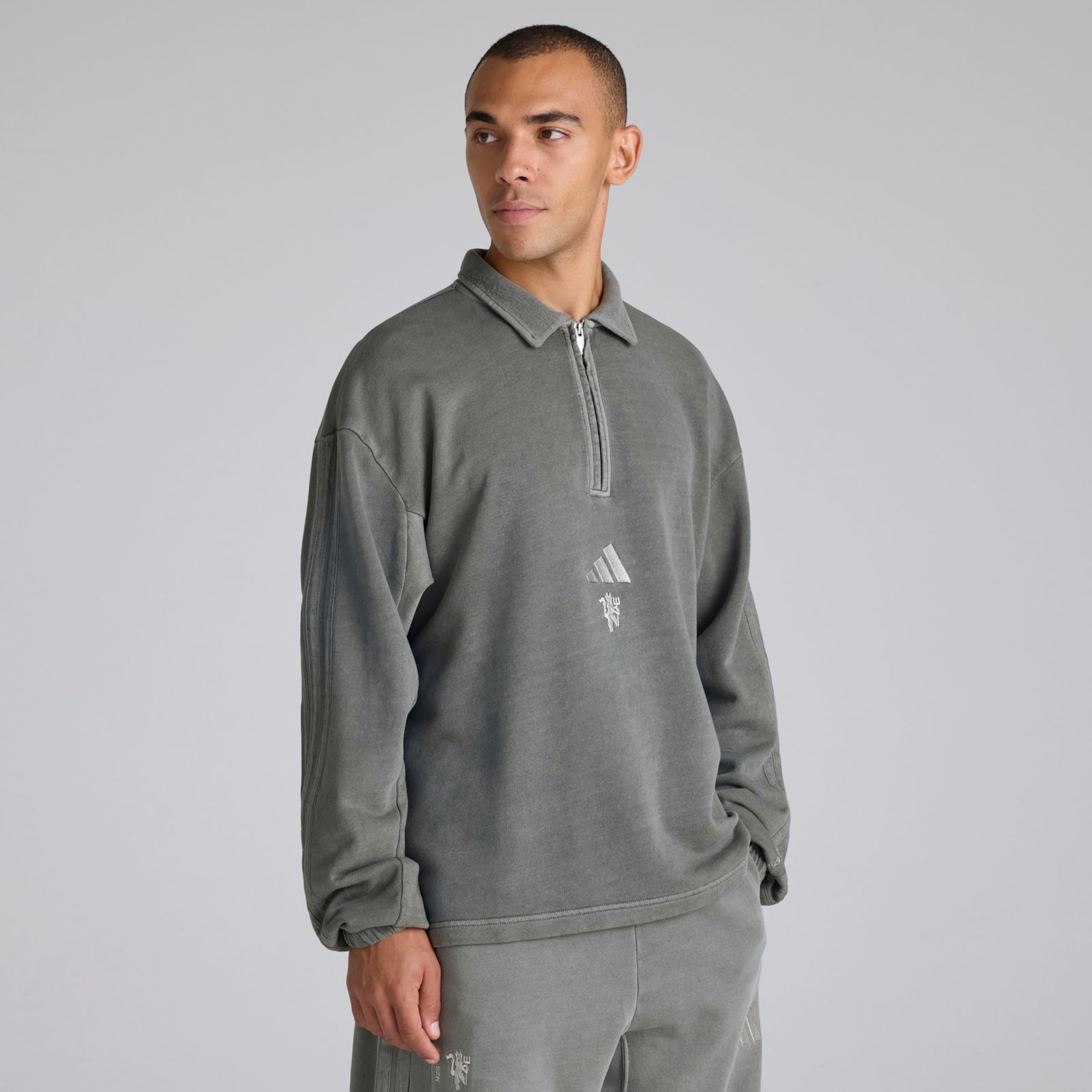 Manchester United x adidas ALL SZN 1/2-Zip Sweatshirt Washed Black Black