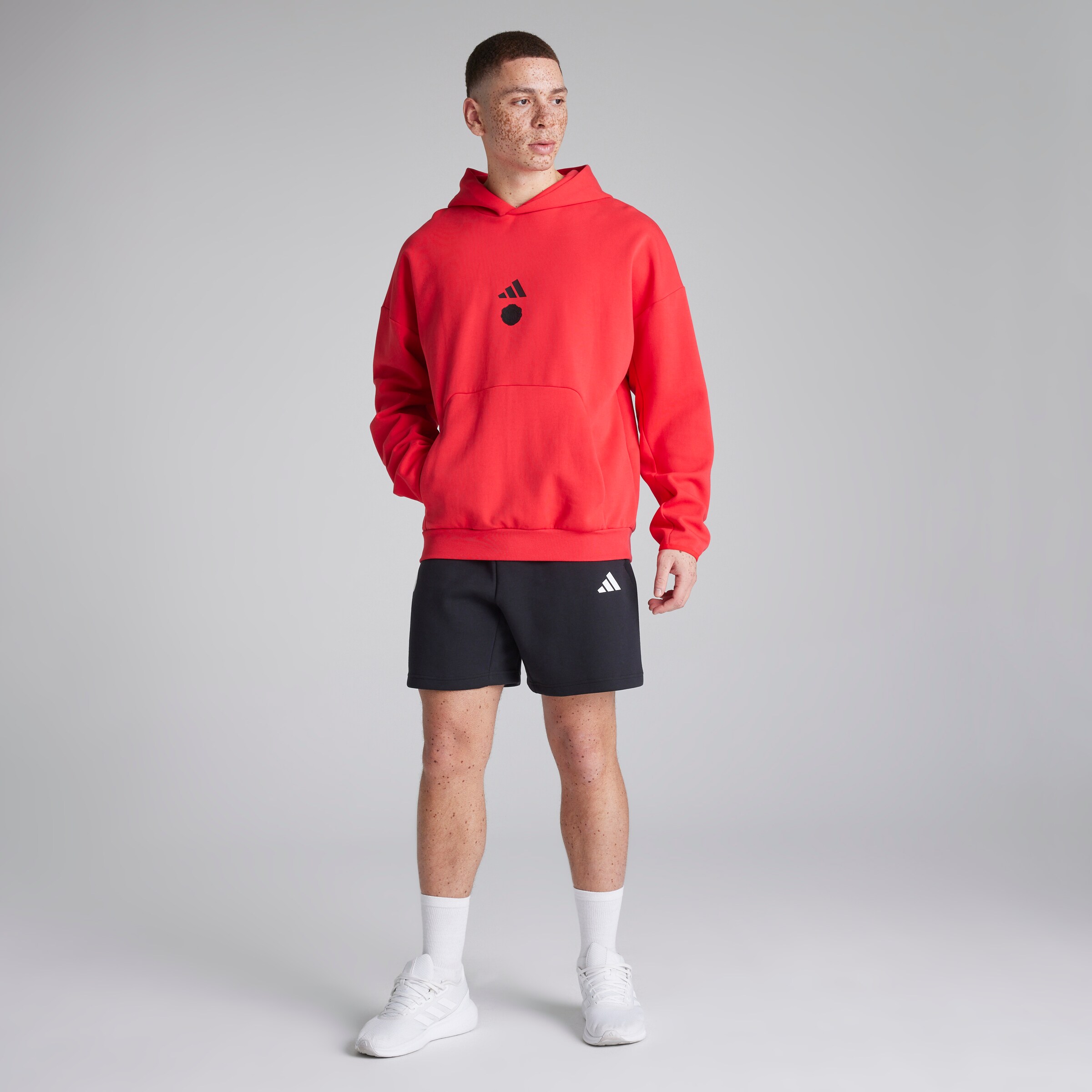 Manchester United x adidas Future Icons Hoodie Red Rouge Détail [3-5]