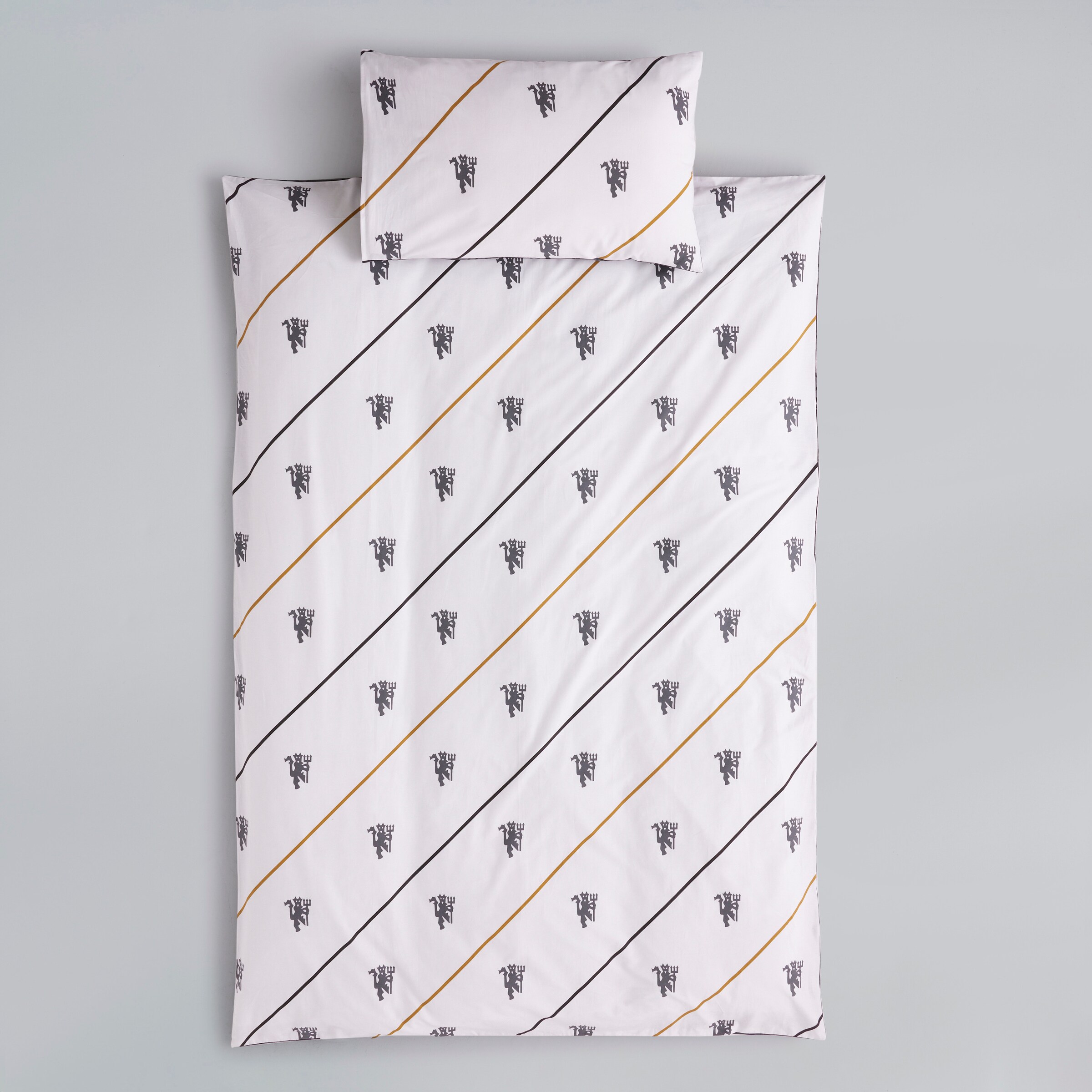 Manchester United Elevated Cotton Single Duvet Cover Black Black Detail [3-5]