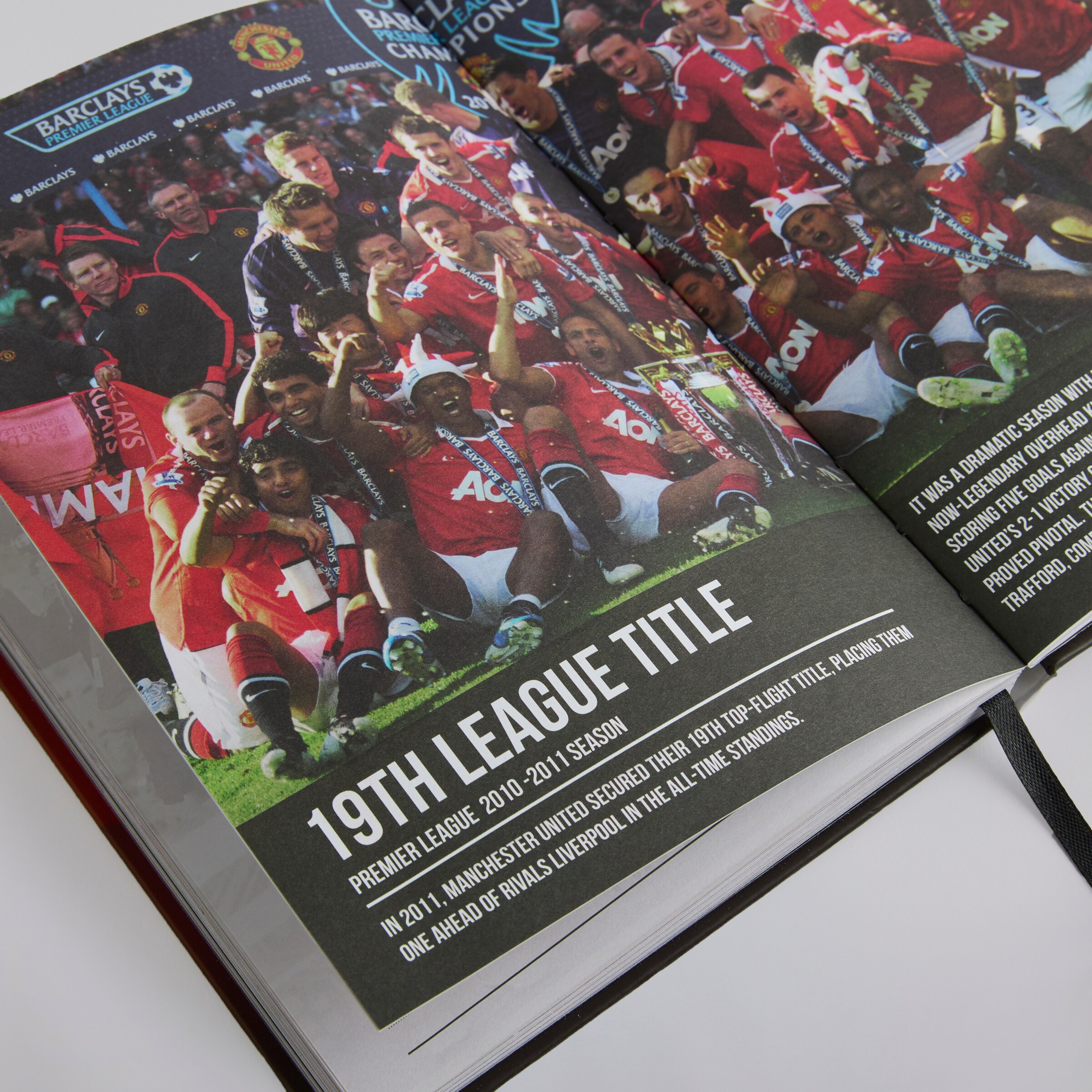 Manchester United 2026 A5 Diary Red Red Detail [4-4]