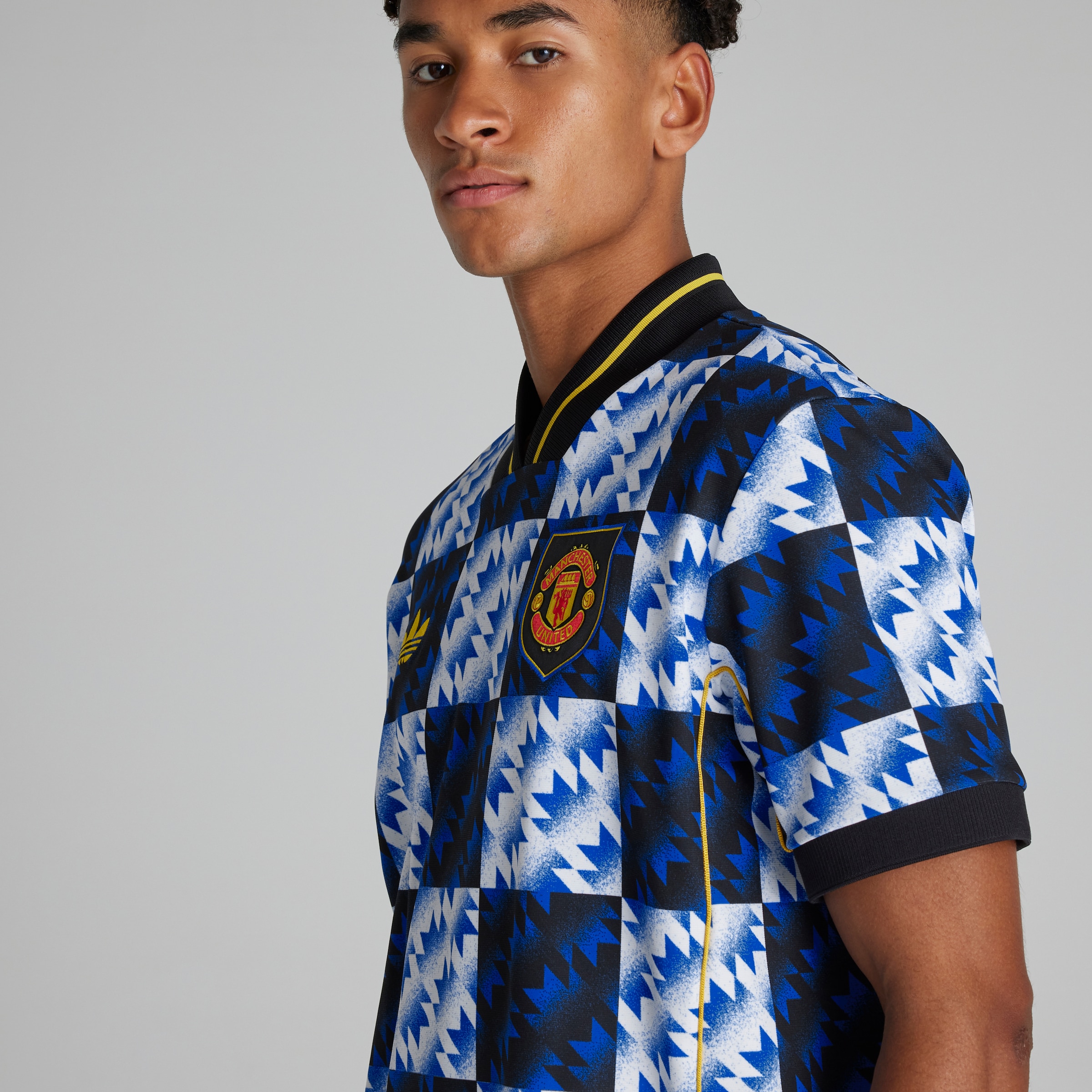 Manchester United x adidas LFSTLR Jersey Blue Multi Detail [6-6]